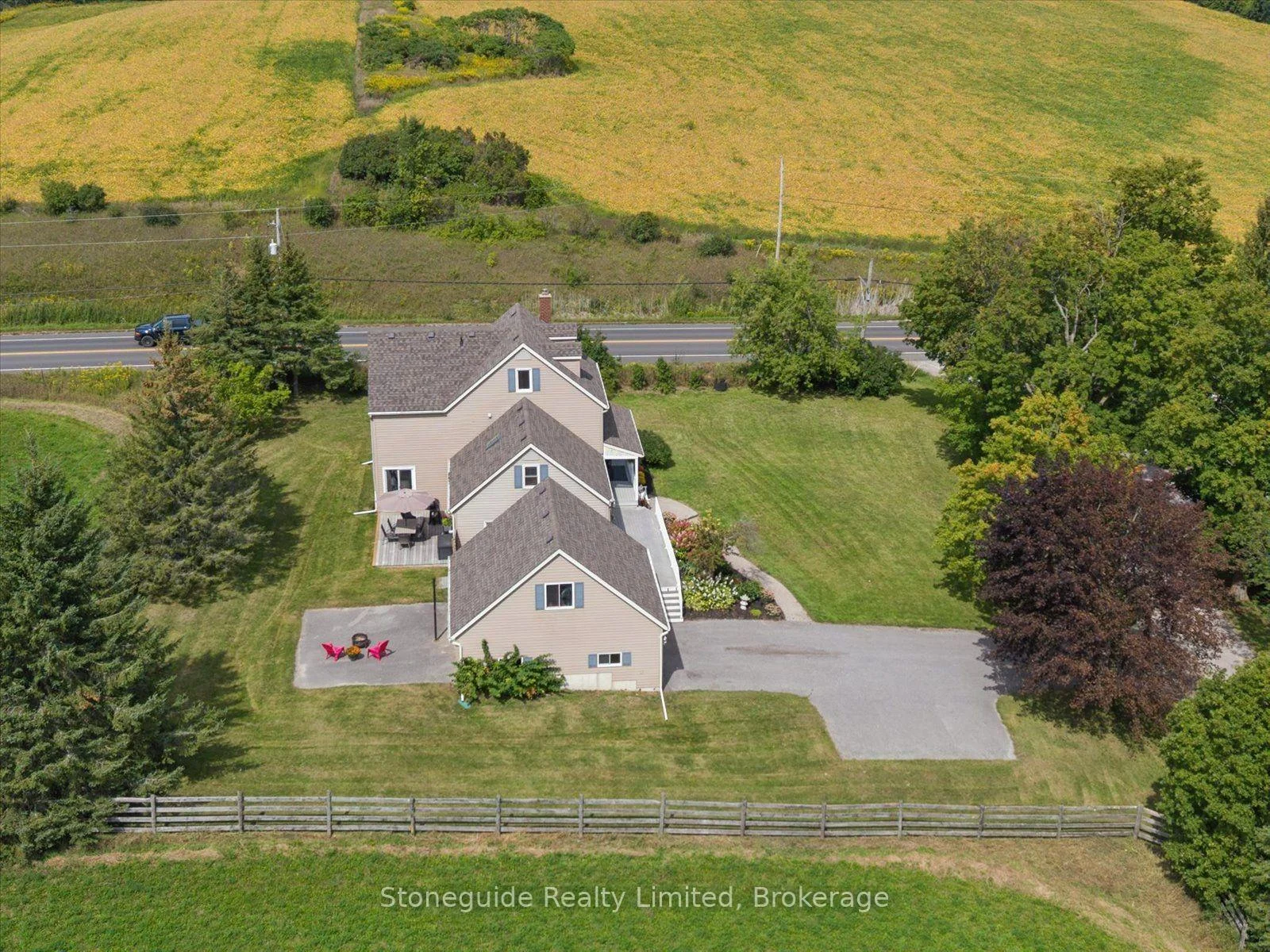 Photo 16 of 1611 Parkhill Road W, Cavan Monaghan, Cavan-Monaghan — HOMEH