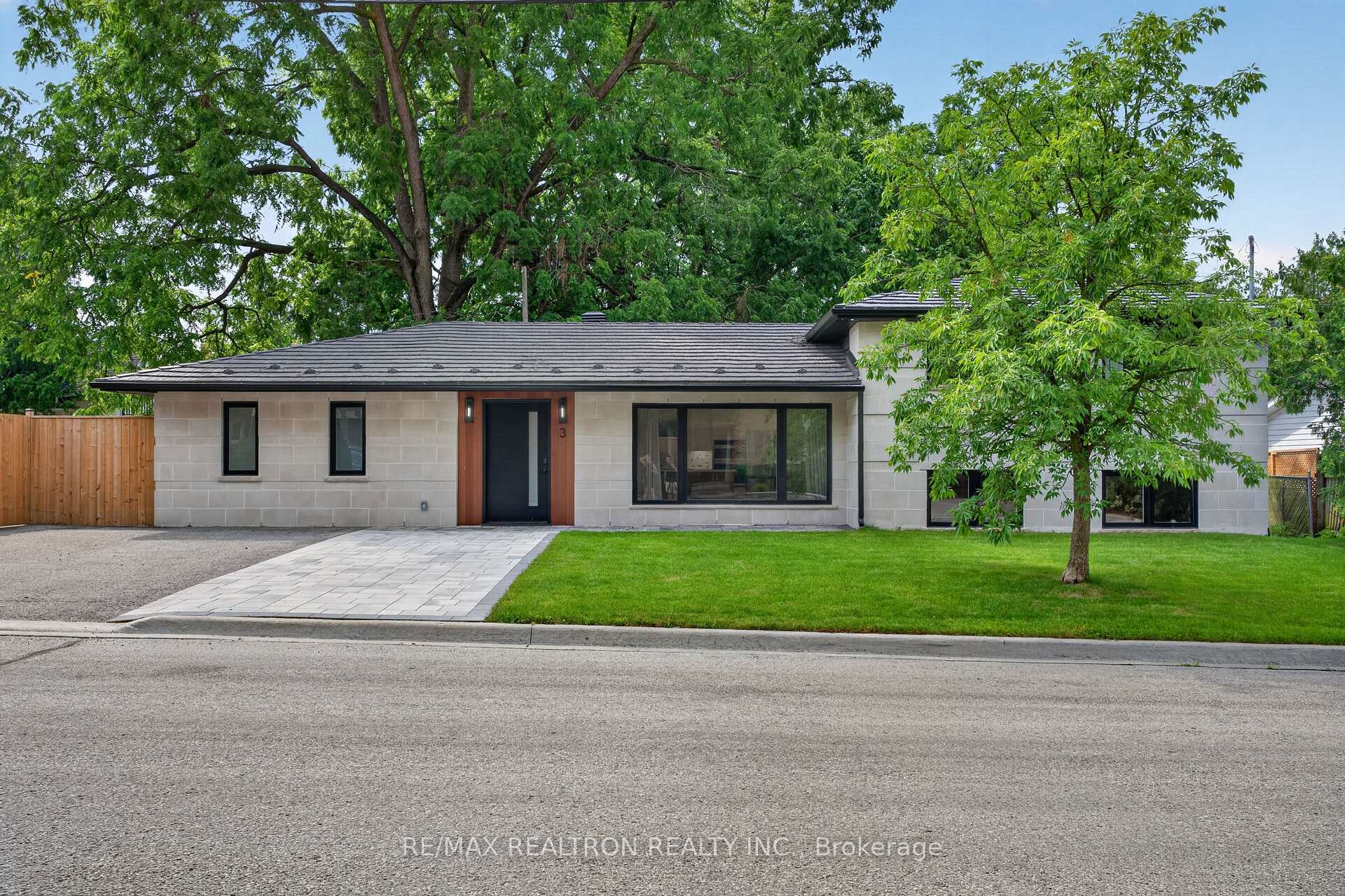 Photo 4 of 3 Reuben Street, Aurora, Aurora Village — HOMEH