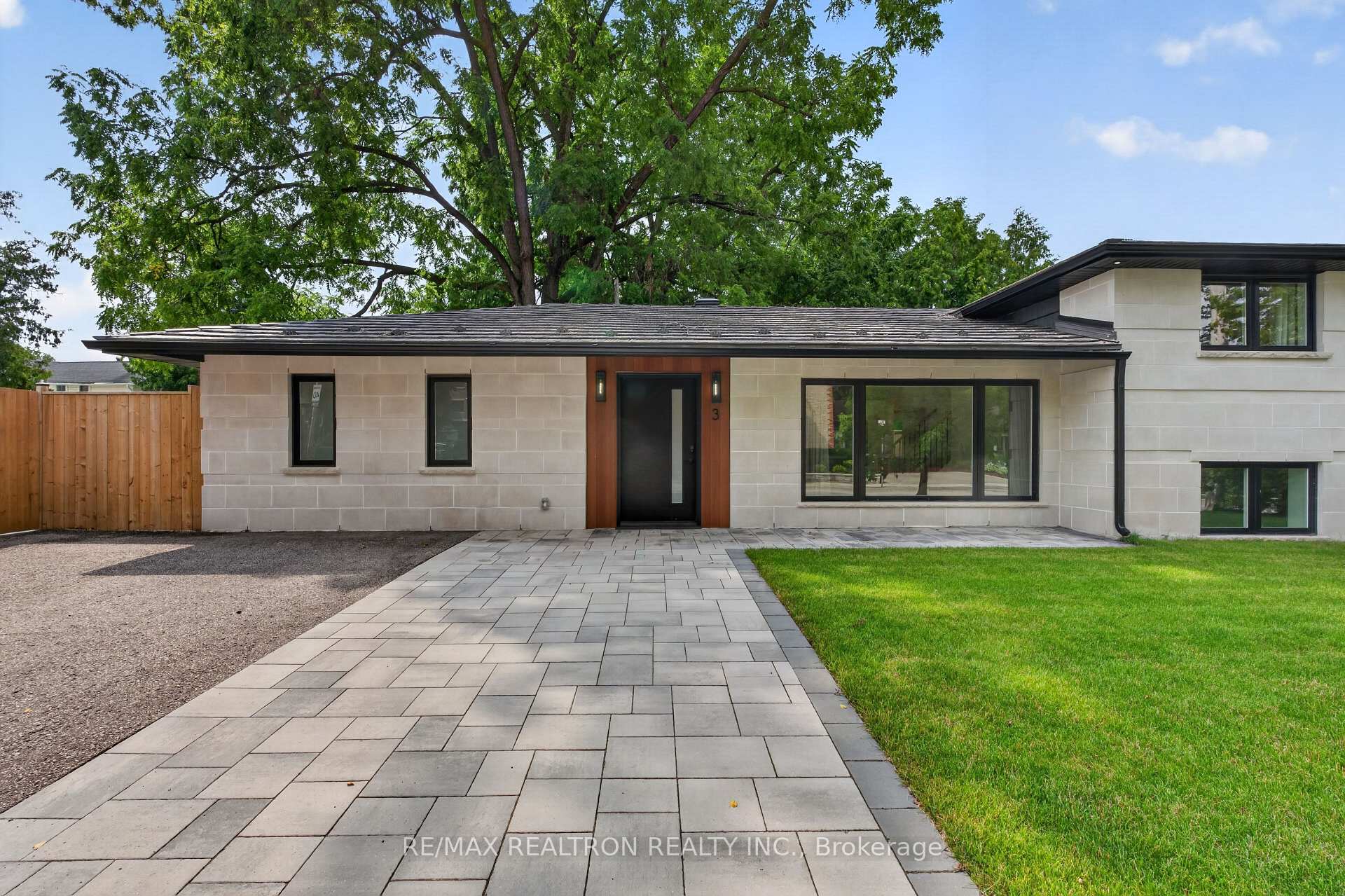 Photo 5 of 3 Reuben Street, Aurora, Aurora Village — HOMEH