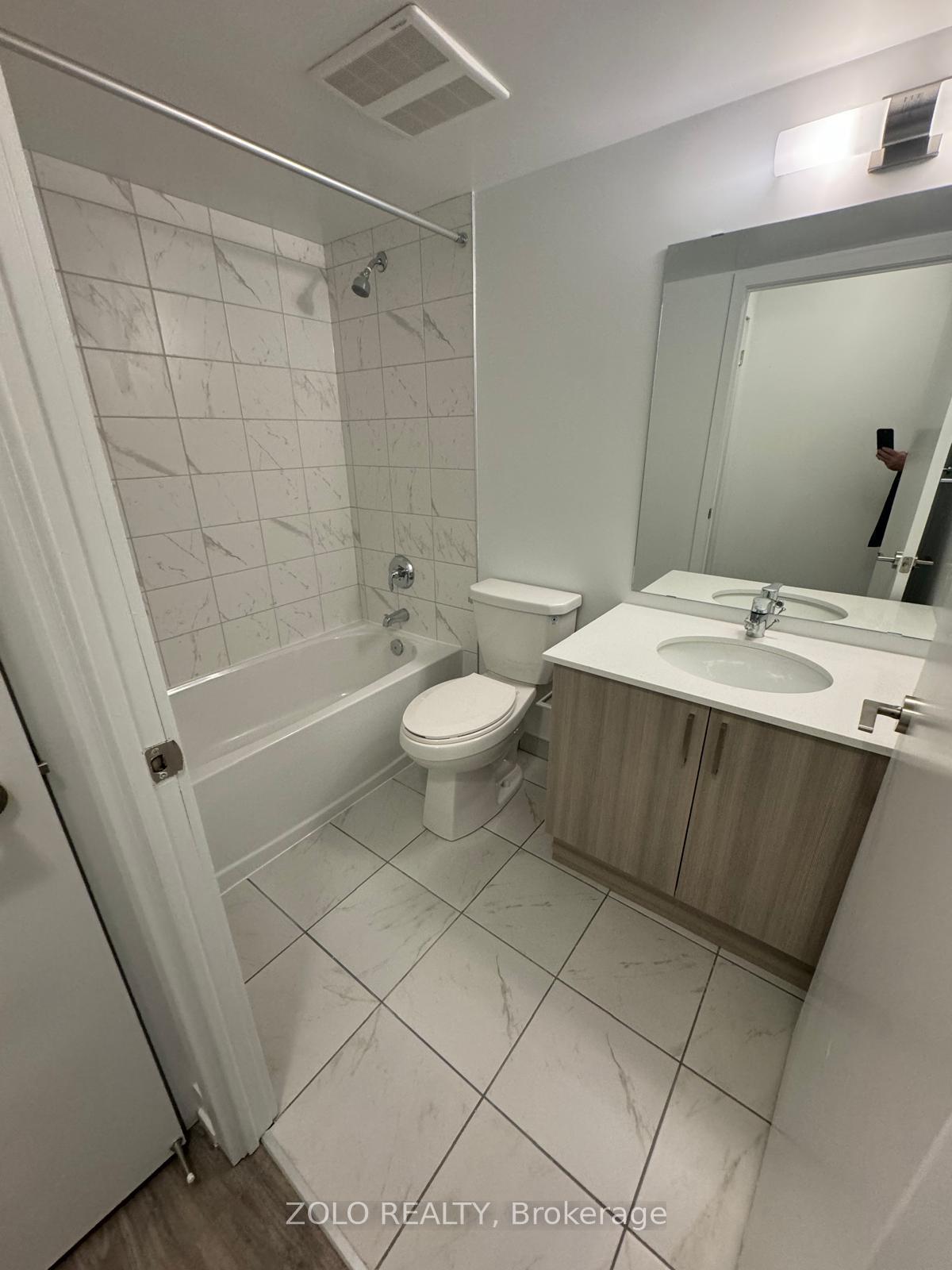 Photo 10 of 1435 Celebration Drive, Pickering, Bay Ridges — HOMEH