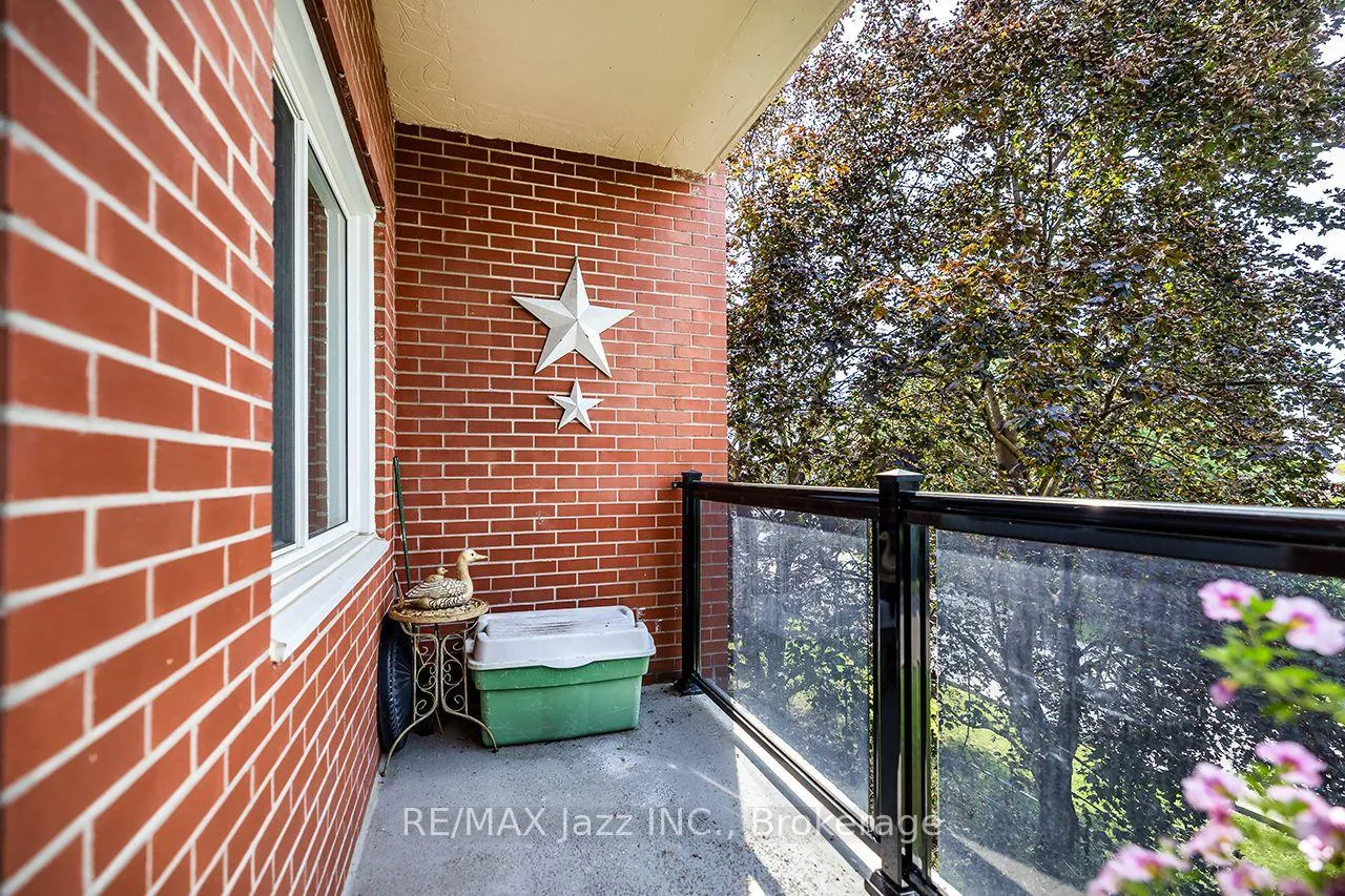 Photo 11 of Unit 304, 131 Taunton Road E, Oshawa, Centennial — HOMEH