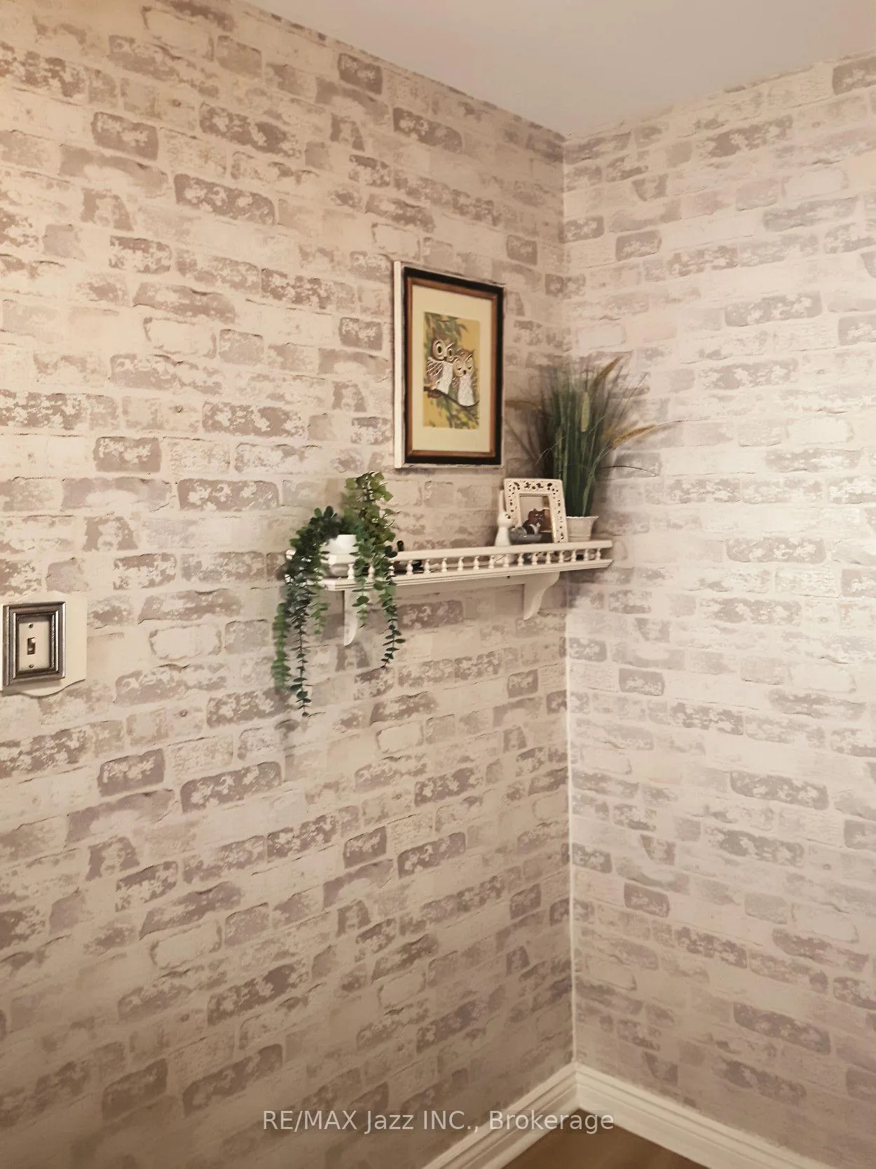 Photo 15 of Unit 304, 131 Taunton Road E, Oshawa, Centennial — HOMEH