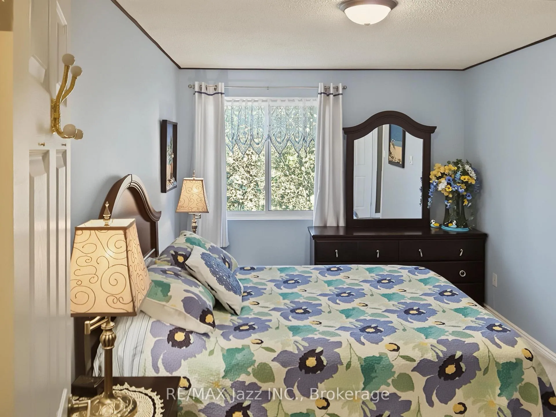 Photo 18 of Unit 304, 131 Taunton Road E, Oshawa, Centennial — HOMEH