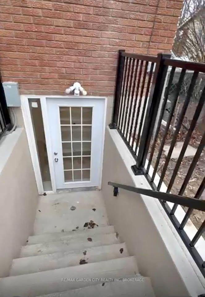 Photo 3 of Unit LWR-2B, 60 Wakelin Terrace, St. Catharines, Carlton/Bunting — HOMEH