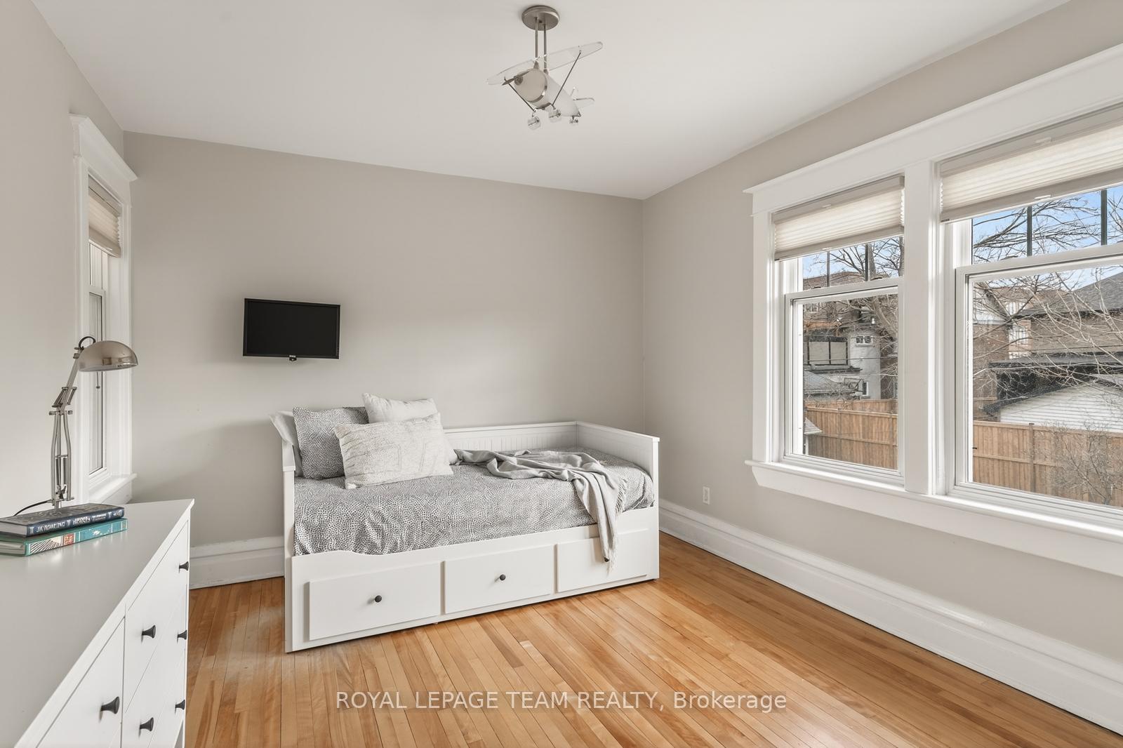 Photo 17 of 318 Clemow Avenue, Ottawa, Glebe — HOMEH
