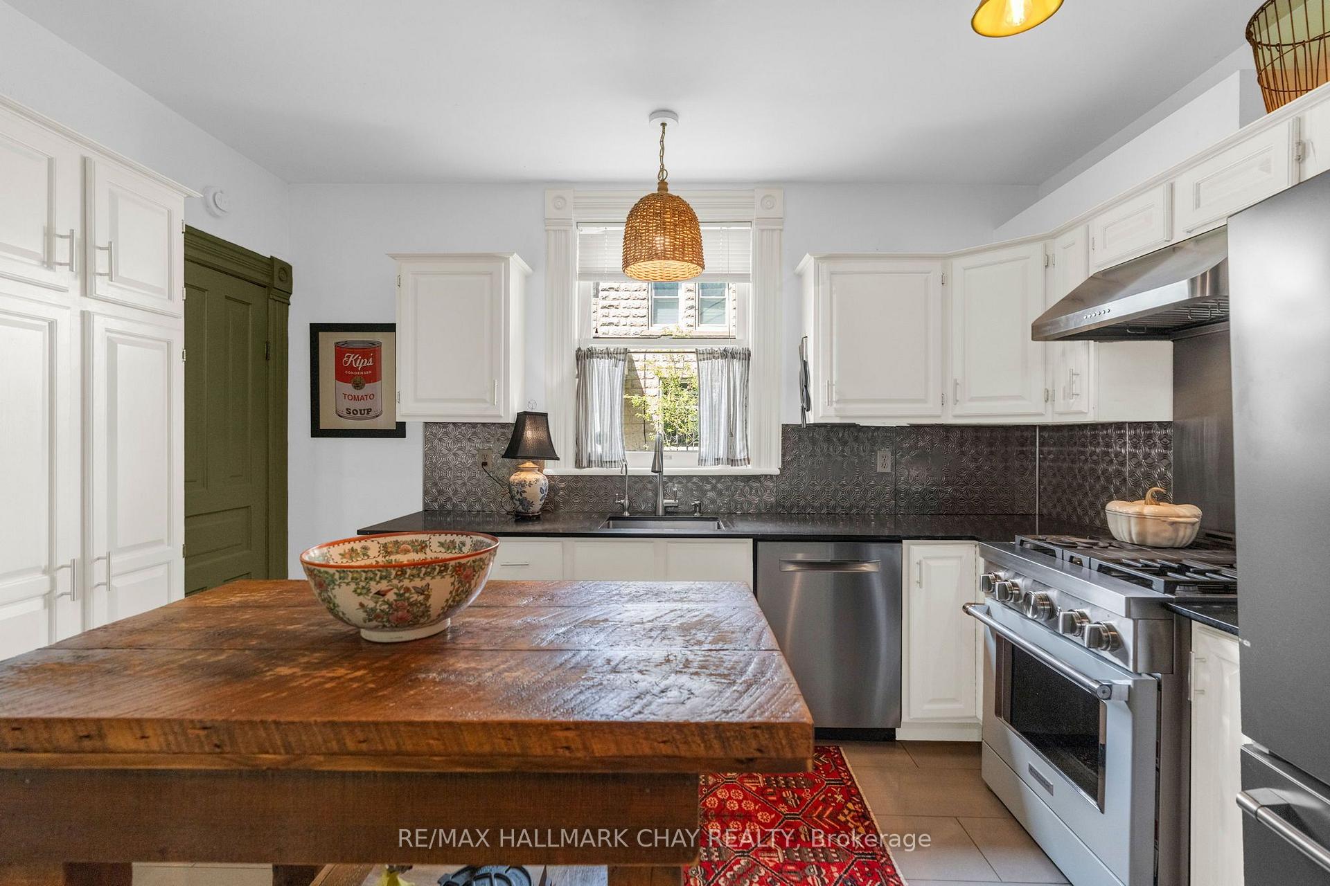 Photo 12 of 243 Mill Street, Clearview, Creemore — HOMEH