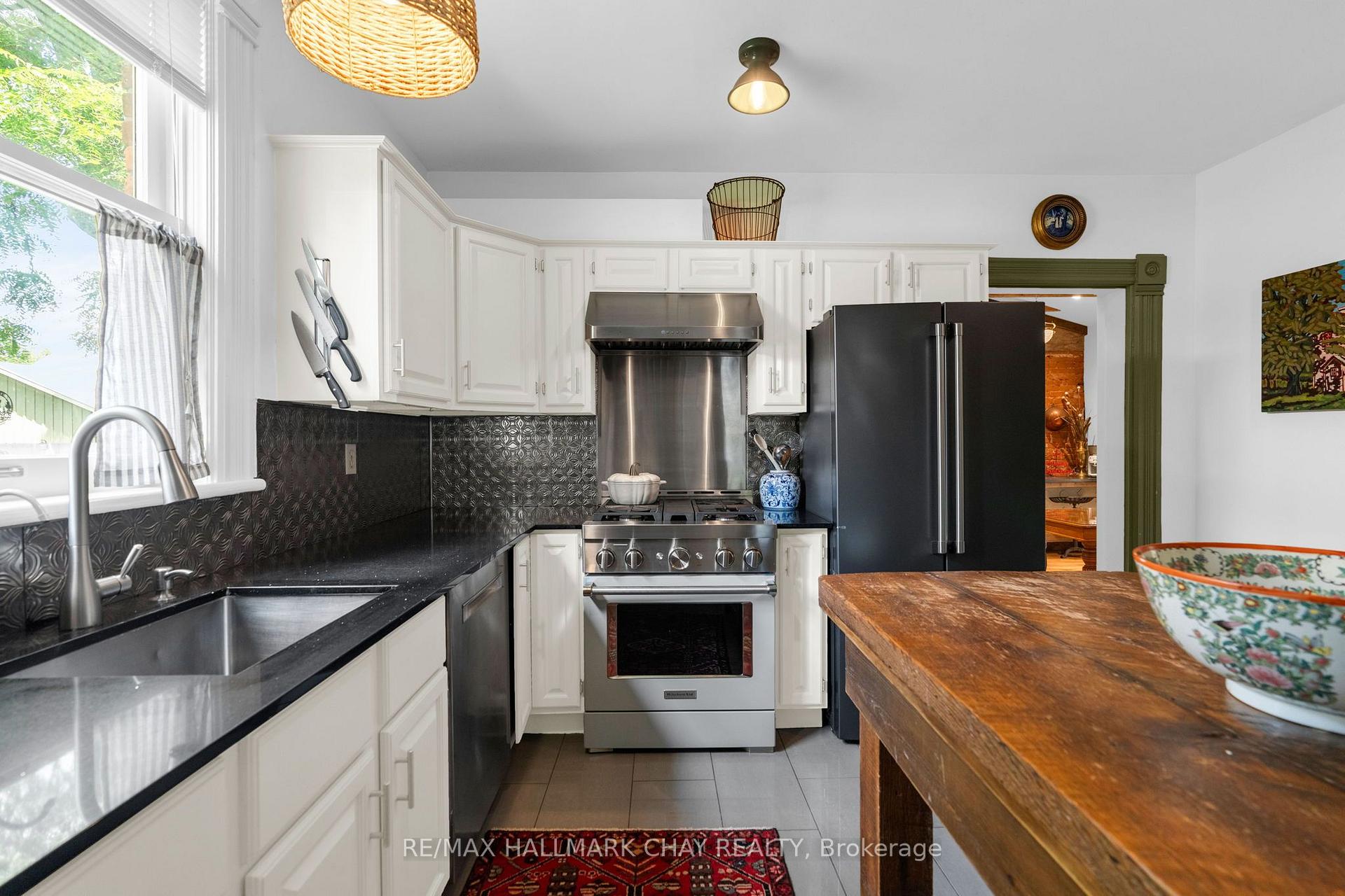 Photo 13 of 243 Mill Street, Clearview, Creemore — HOMEH
