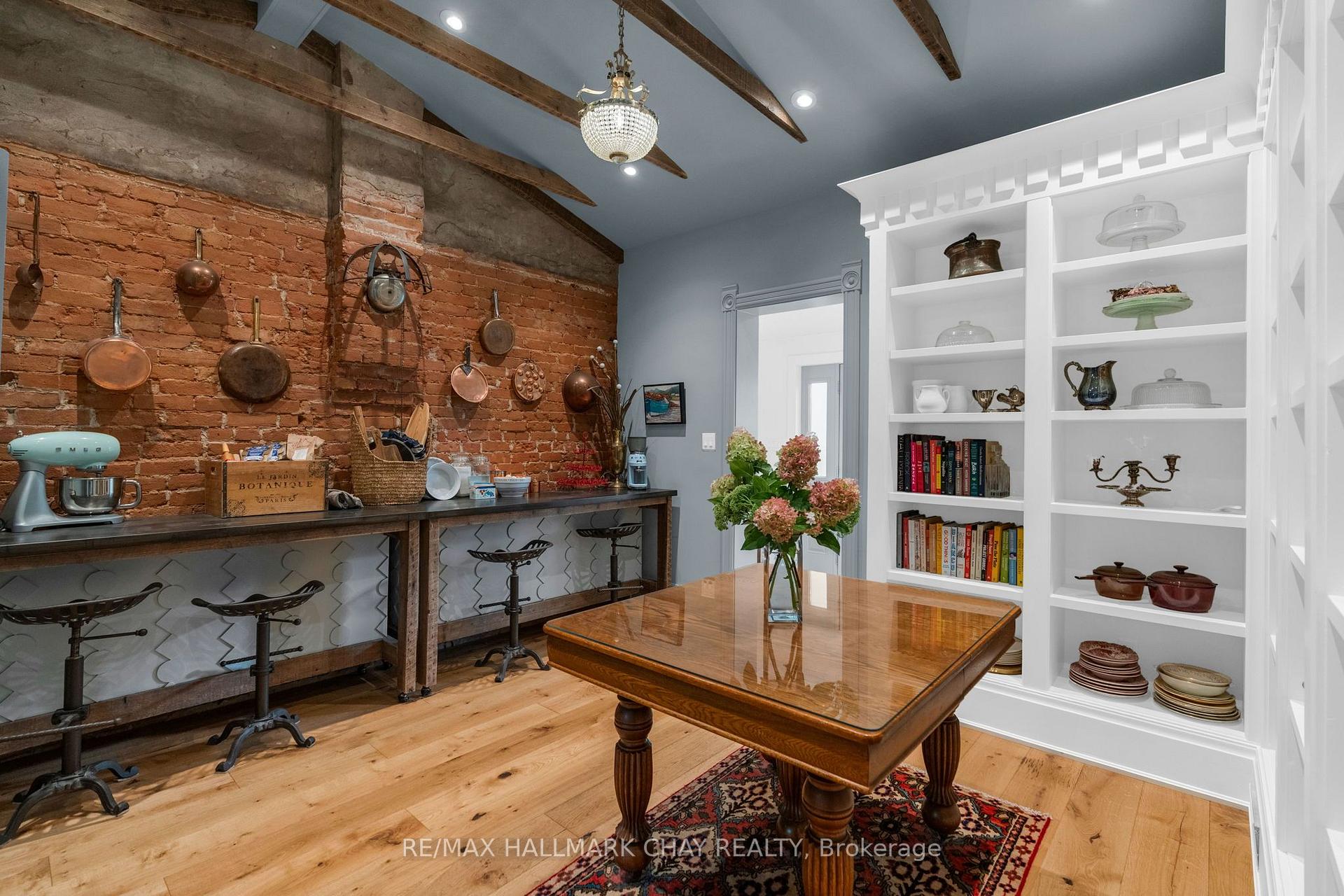 Photo 17 of 243 Mill Street, Clearview, Creemore — HOMEH