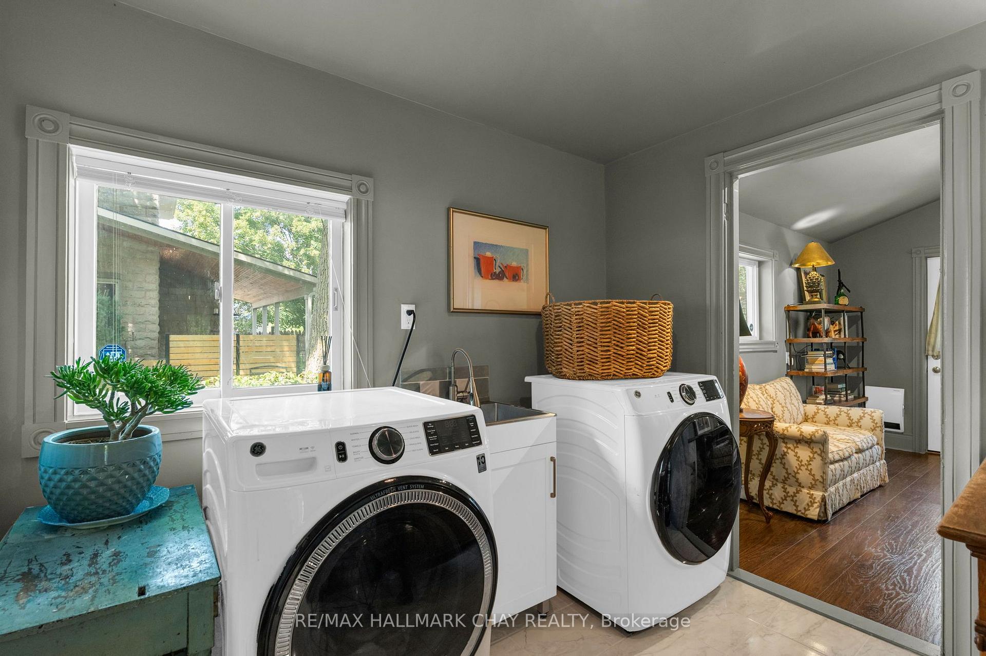 Photo 20 of 243 Mill Street, Clearview, Creemore — HOMEH