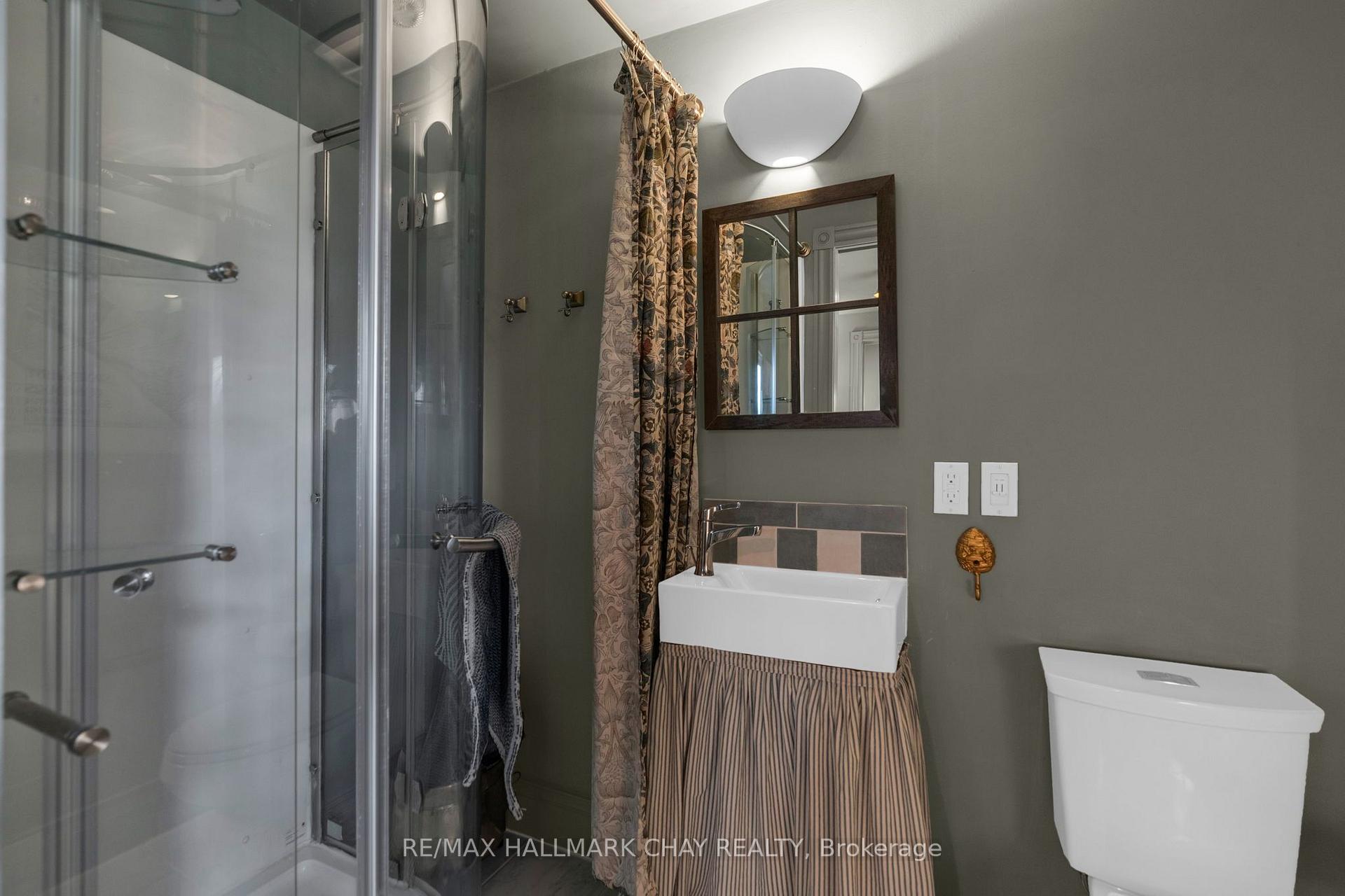Photo 23 of 243 Mill Street, Clearview, Creemore — HOMEH