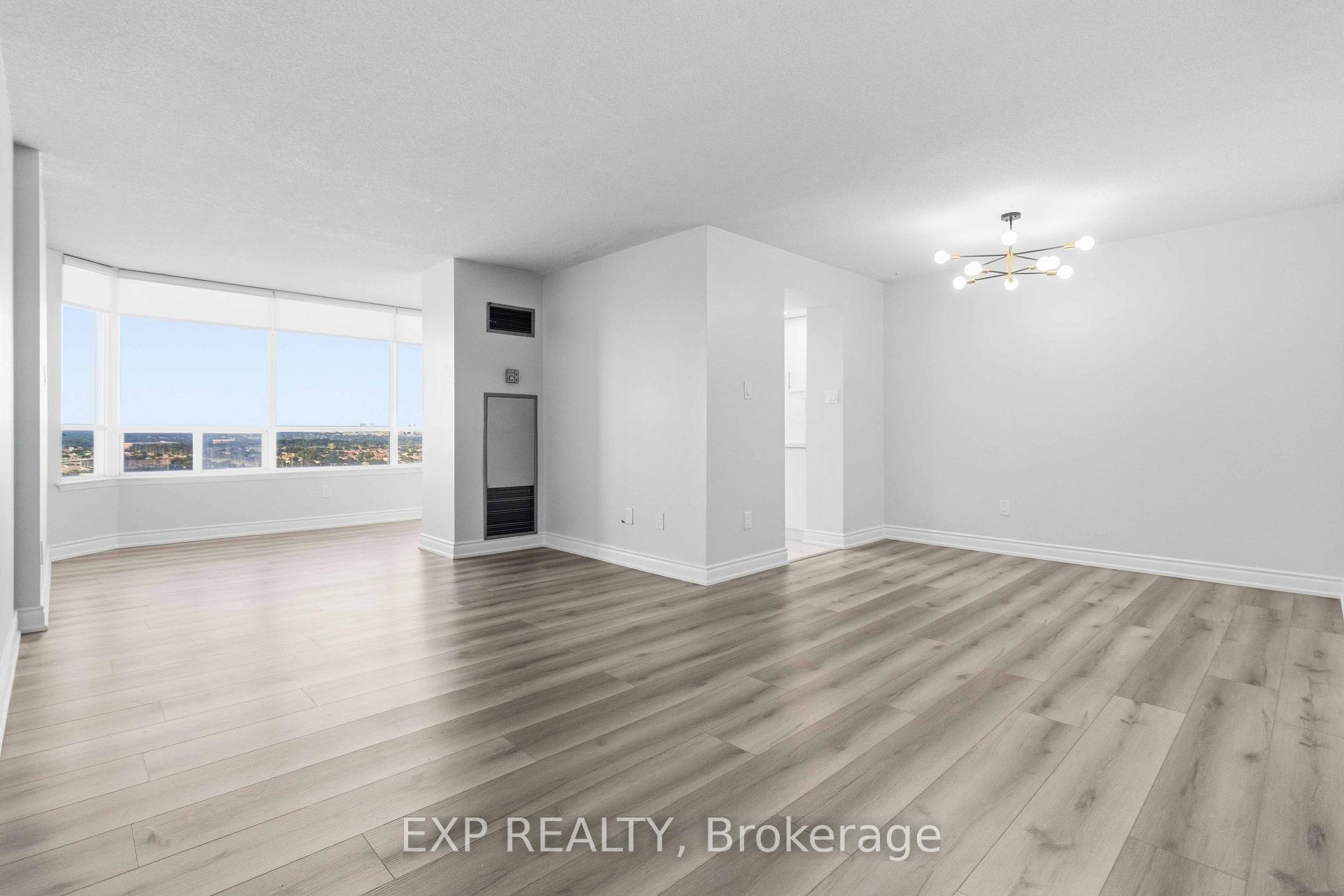 Photo 3 of Unit 2109, 550 Webb Drive, Mississauga, Fairview — HOMEH