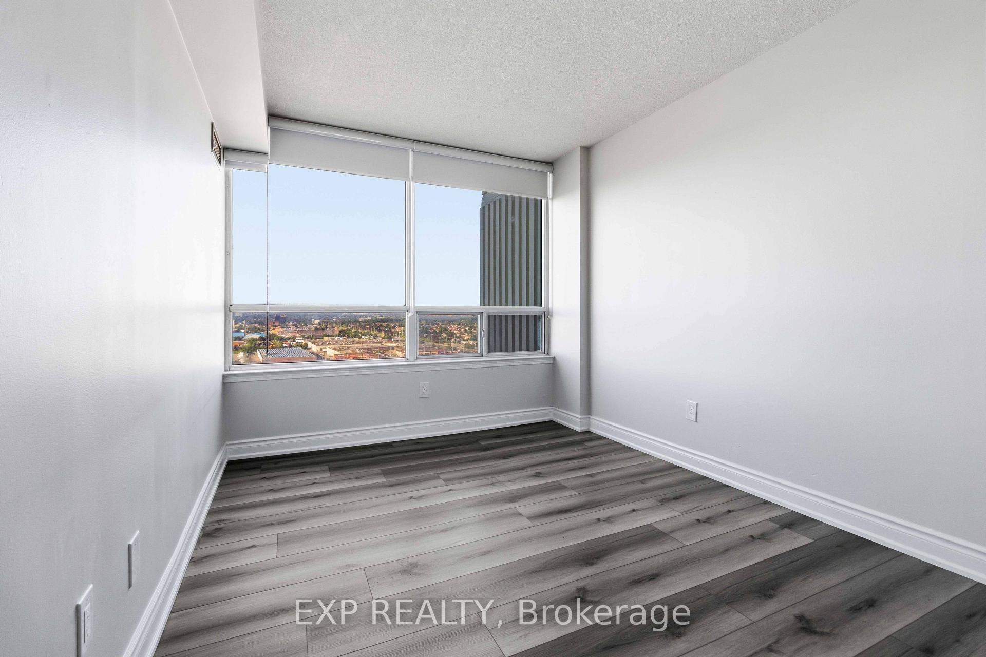 Photo 5 of Unit 2109, 550 Webb Drive, Mississauga, Fairview — HOMEH