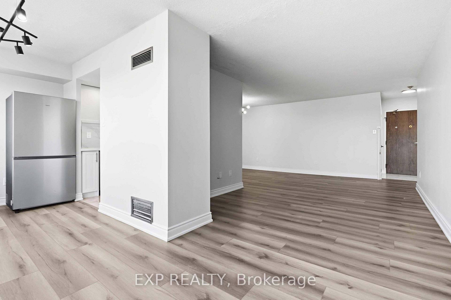 Photo 11 of Unit 2109, 550 Webb Drive, Mississauga, Fairview — HOMEH