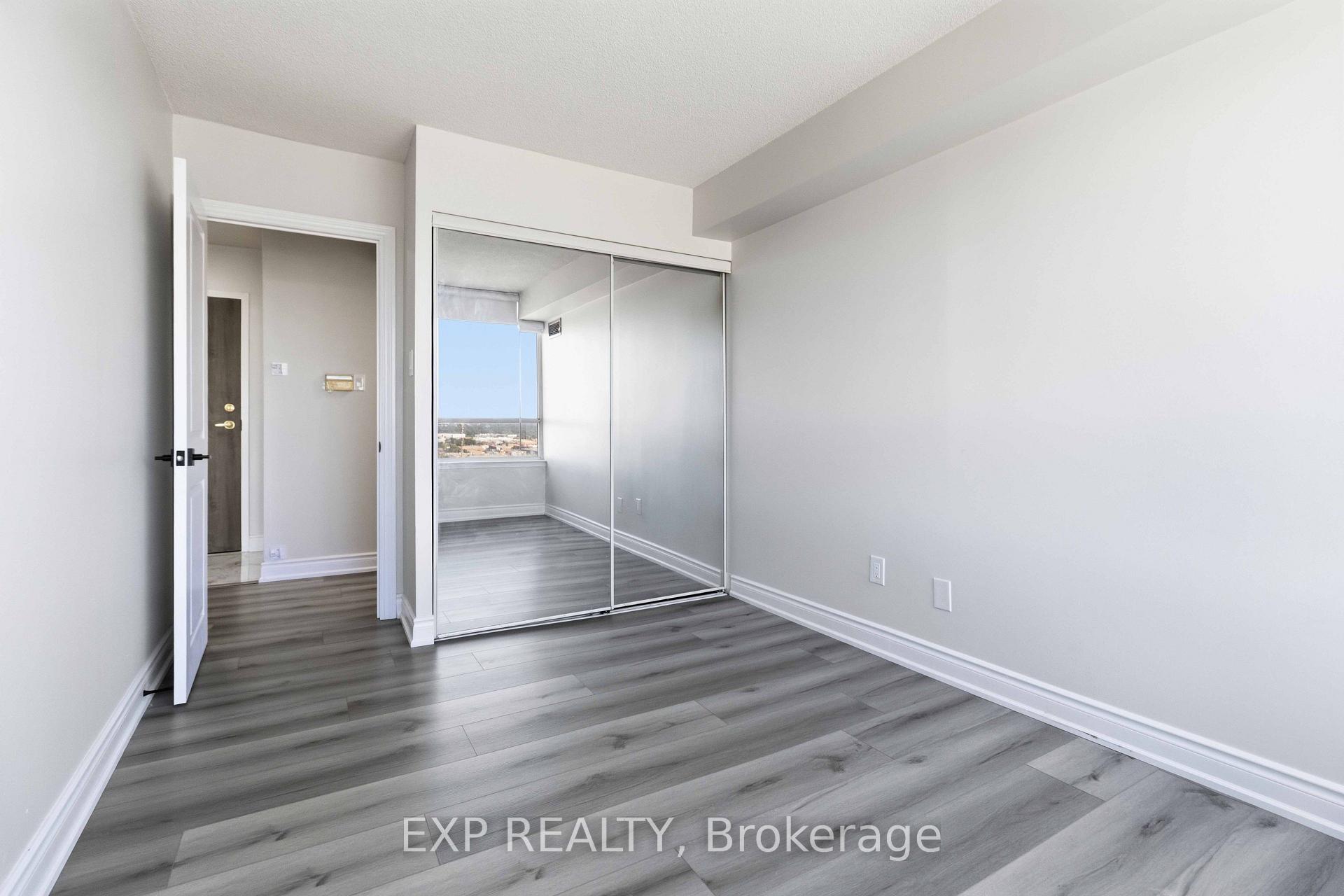 Photo 17 of Unit 2109, 550 Webb Drive, Mississauga, Fairview — HOMEH