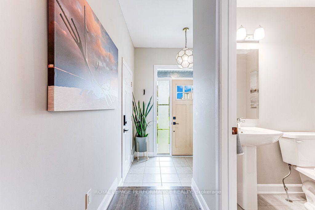 Photo 6 of 24 Gardenpost Terrace, Ottawa, Avalon West — HOMEH