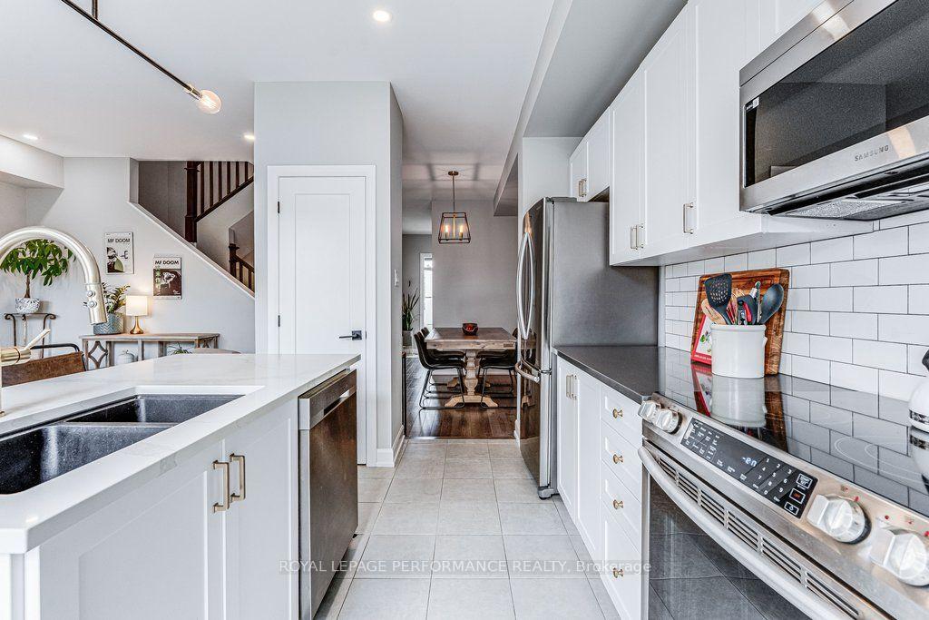 Photo 17 of 24 Gardenpost Terrace, Ottawa, Avalon West — HOMEH