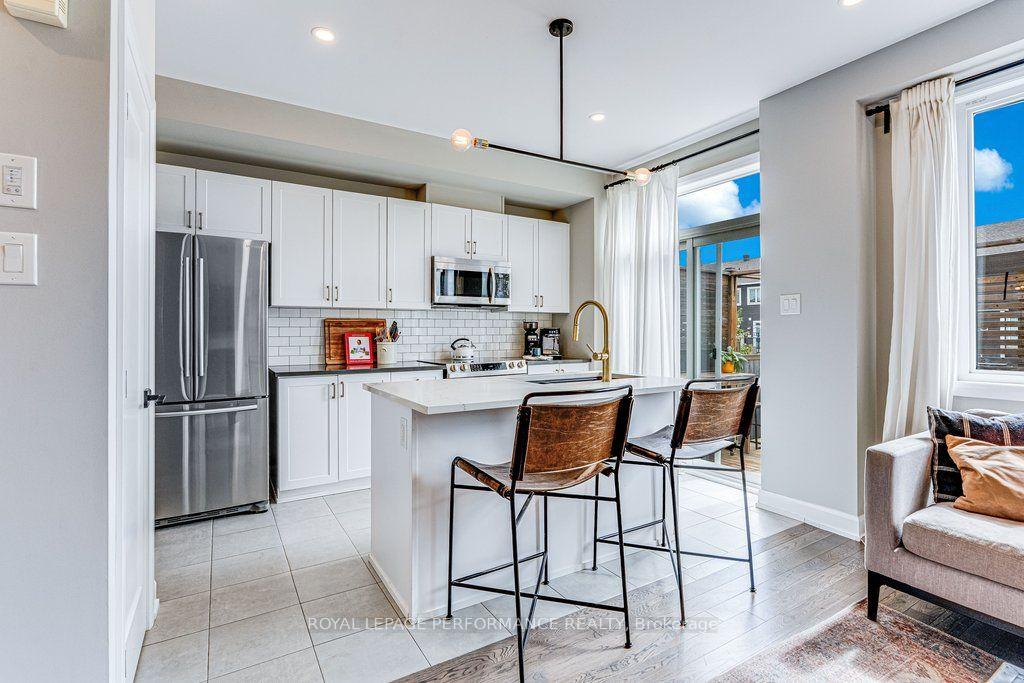 Photo 20 of 24 Gardenpost Terrace, Ottawa, Avalon West — HOMEH