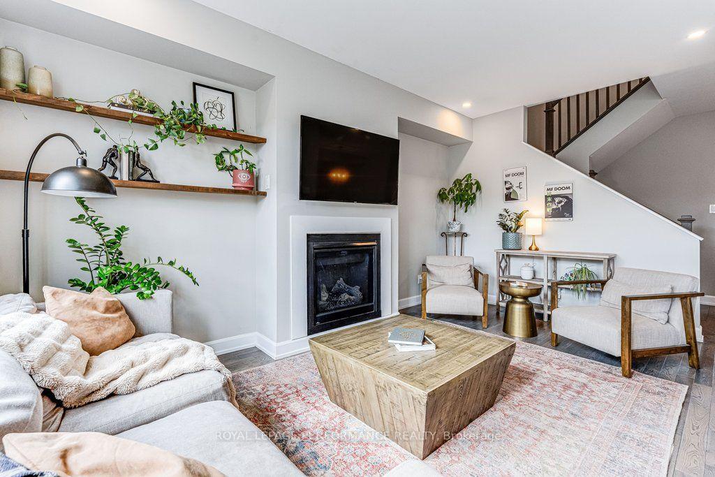 Photo 21 of 24 Gardenpost Terrace, Ottawa, Avalon West — HOMEH