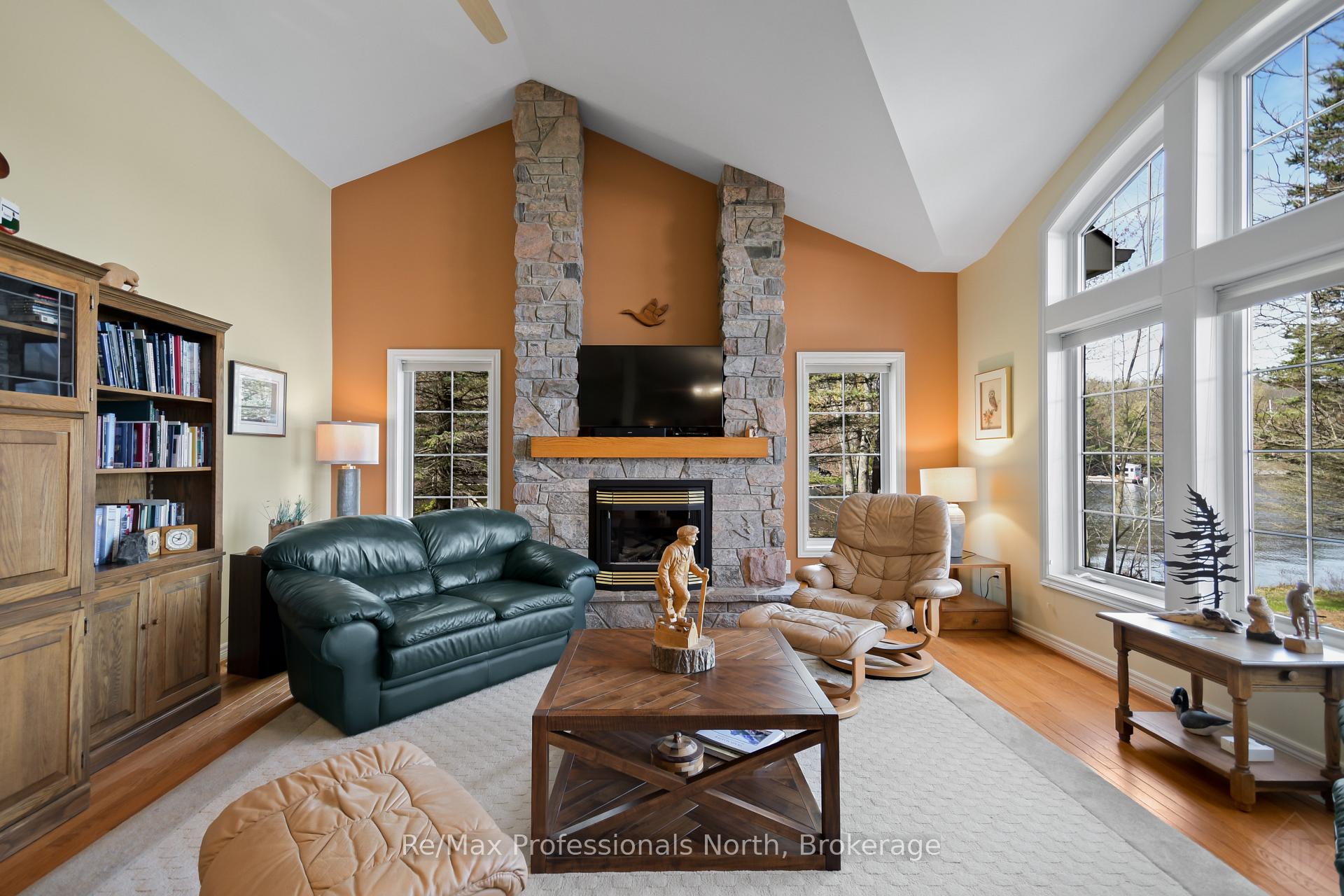 Photo 8 of 355 Loudon Point Road, Gravenhurst, Muskoka (S) — HOMEH