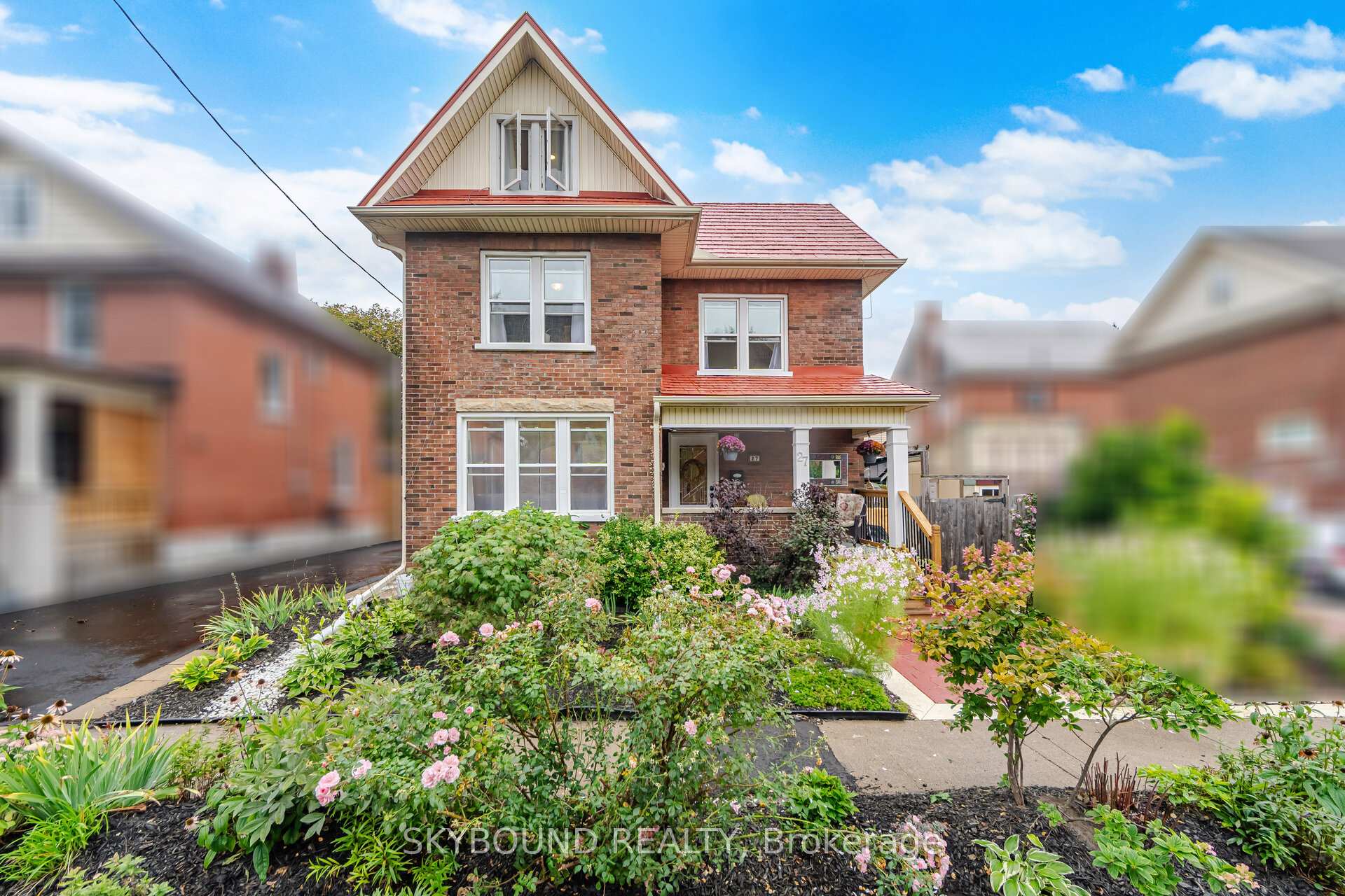 Photo 2 of 27 Rowe Street, Oshawa, Central — HOMEH