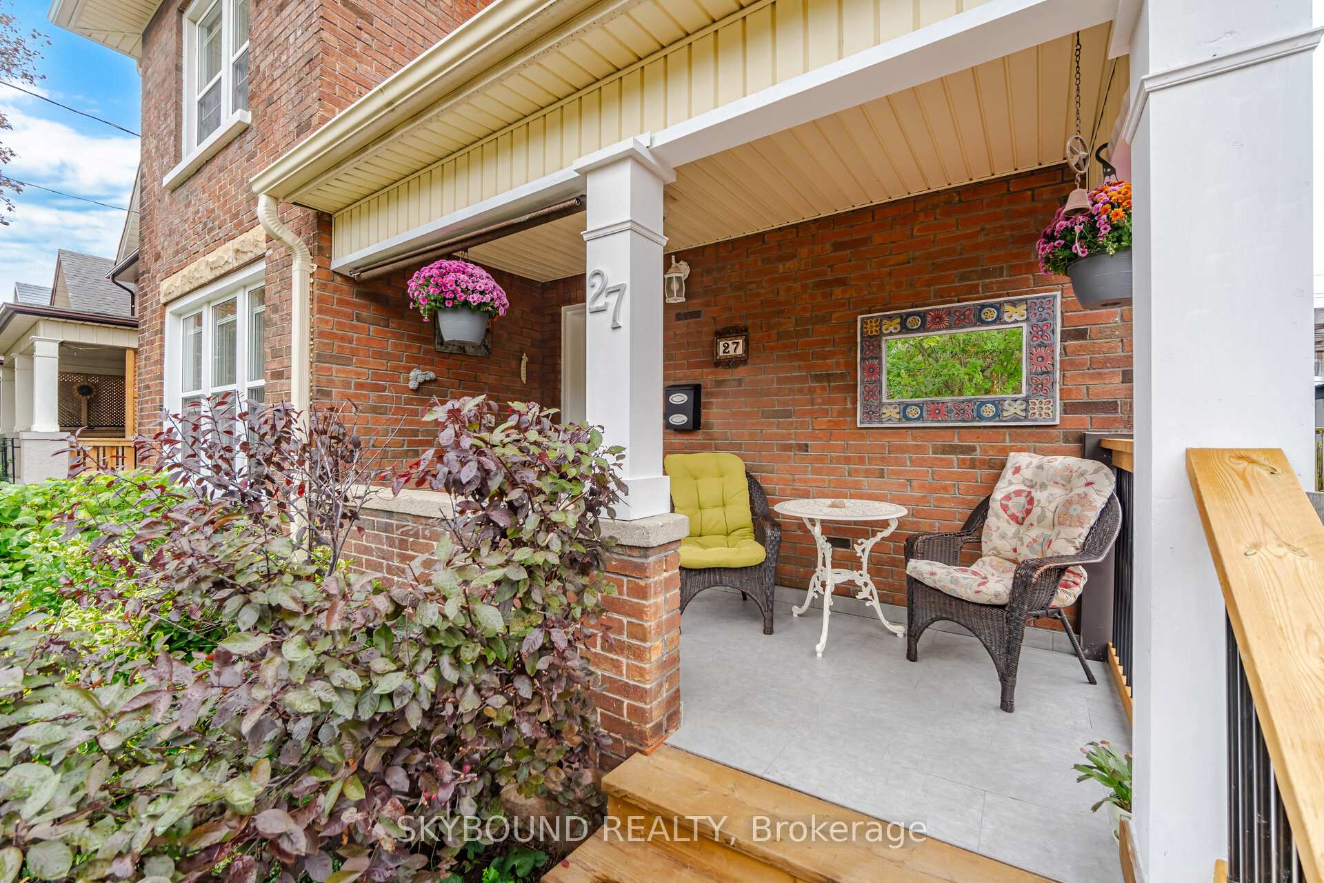 Photo 5 of 27 Rowe Street, Oshawa, Central — HOMEH