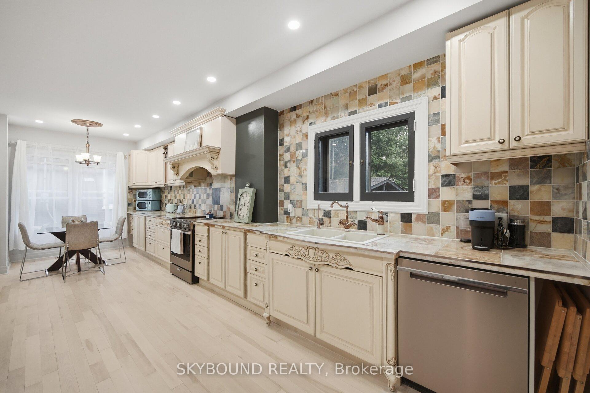 Photo 8 of 27 Rowe Street, Oshawa, Central — HOMEH