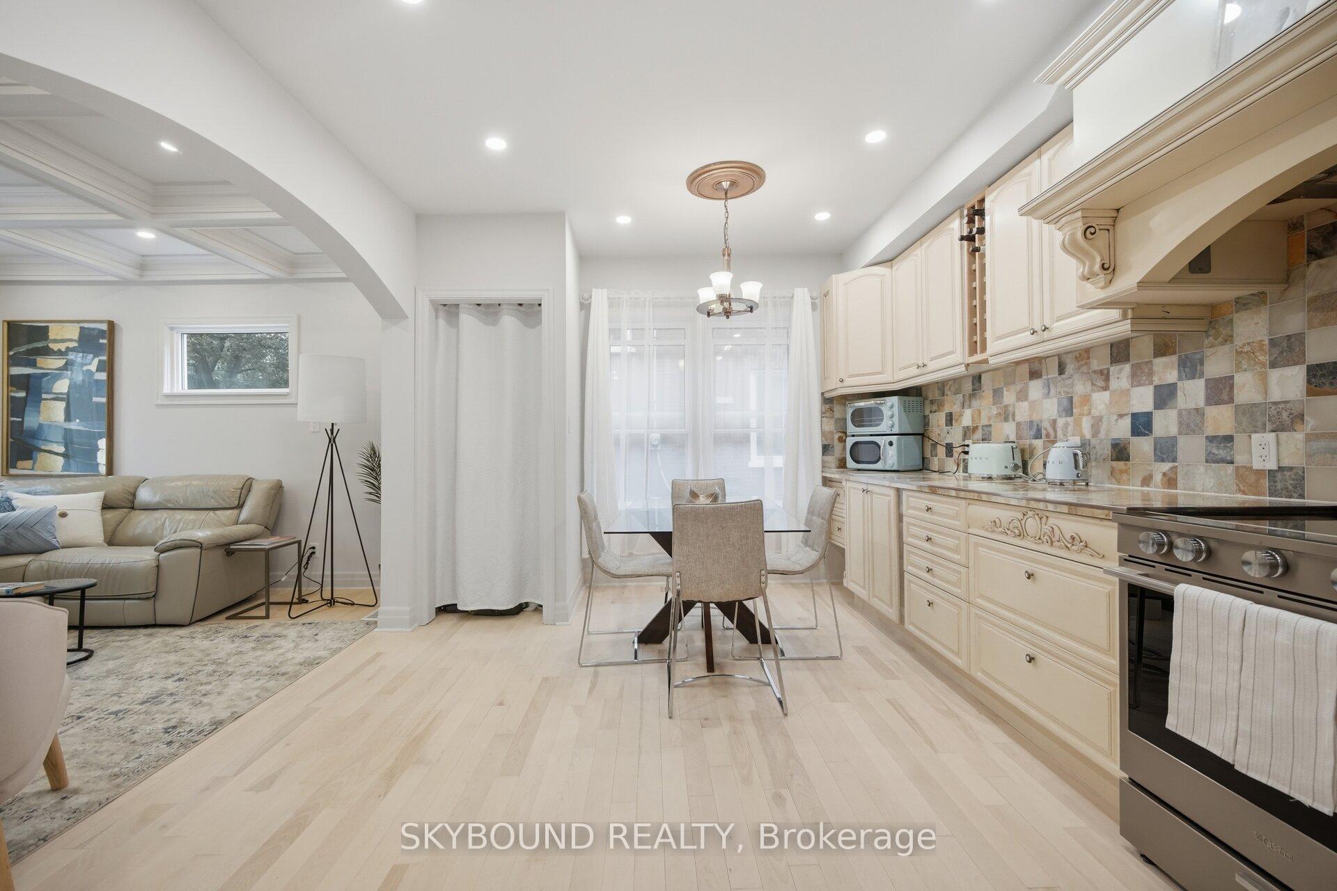 Photo 15 of 27 Rowe Street, Oshawa, Central — HOMEH