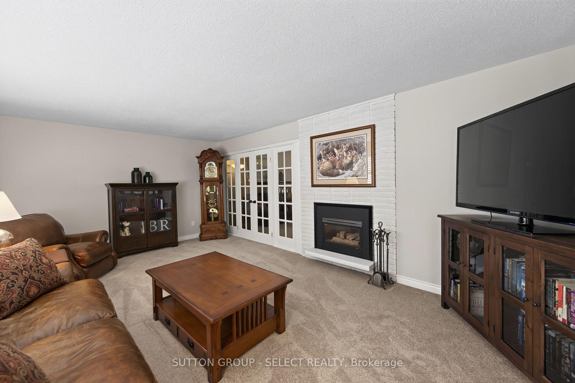 Photo 6 of 14 Northcrest Drive, London, North B — HOMEH