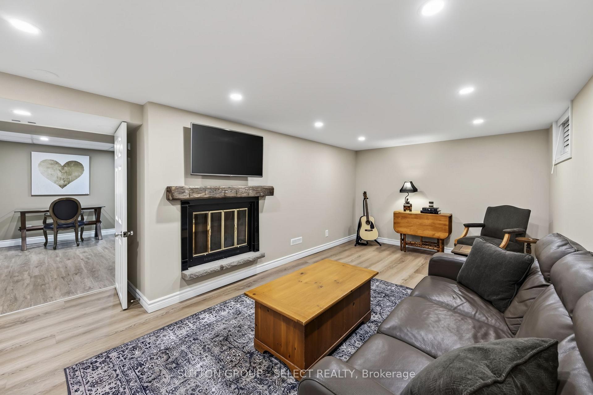 Photo 27 of 14 Northcrest Drive, London, North B — HOMEH