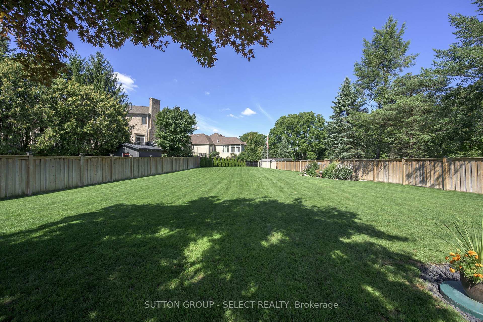 Photo 45 of 14 Northcrest Drive, London, North B — HOMEH