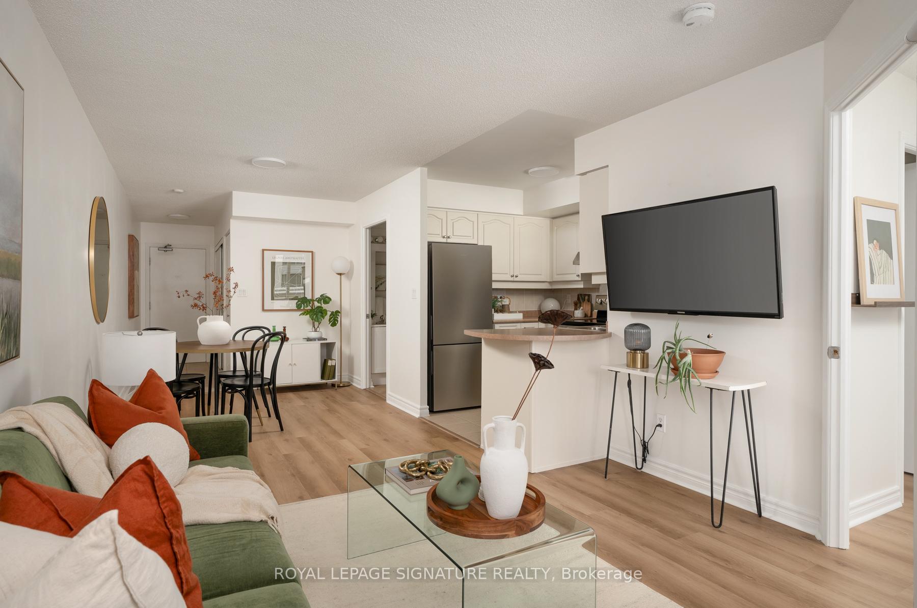 Photo 3 of Unit 306, 2 Rean Drive, North York, Bayview Village — HOMEH