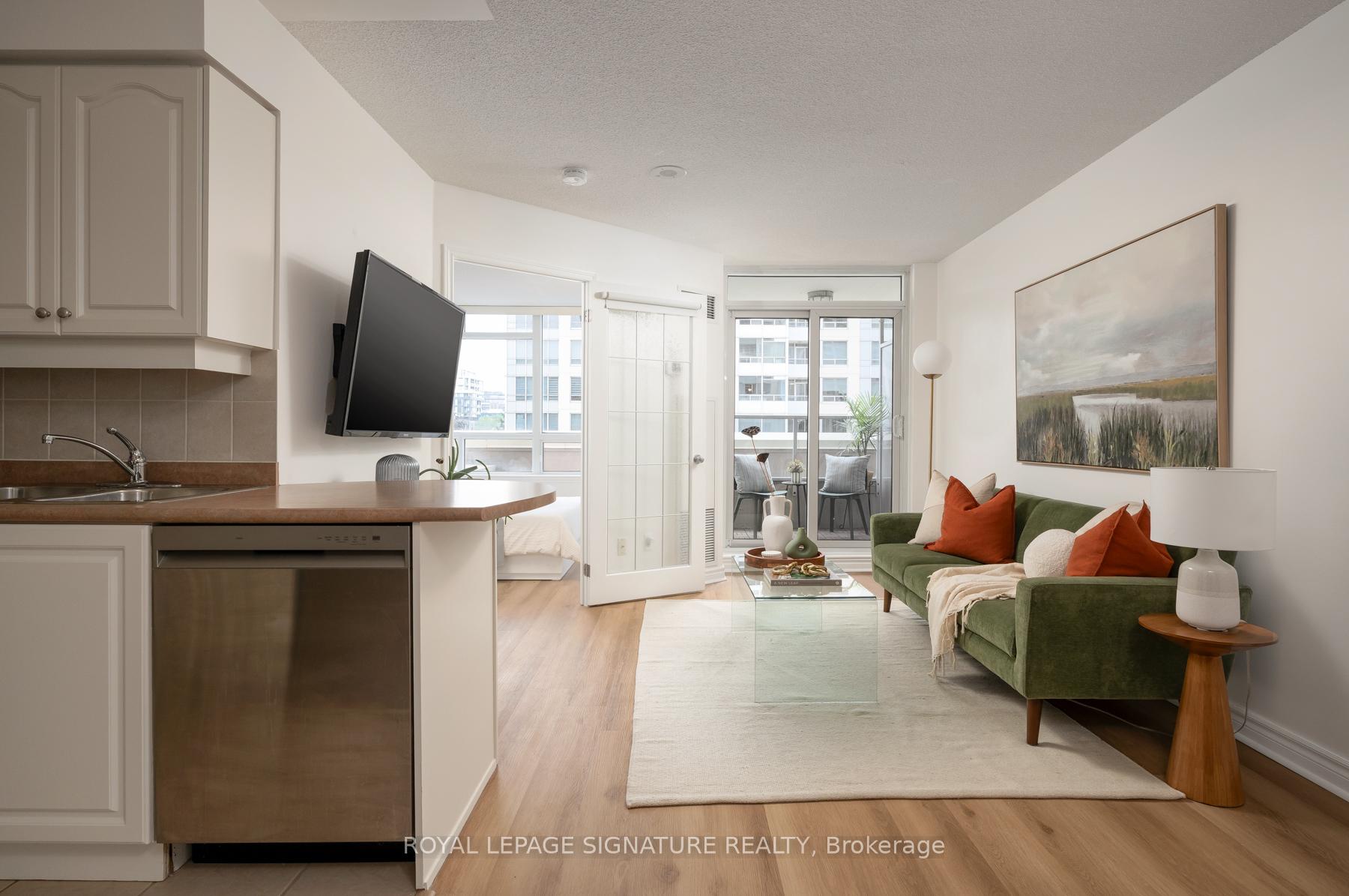 Photo 5 of Unit 306, 2 Rean Drive, North York, Bayview Village — HOMEH