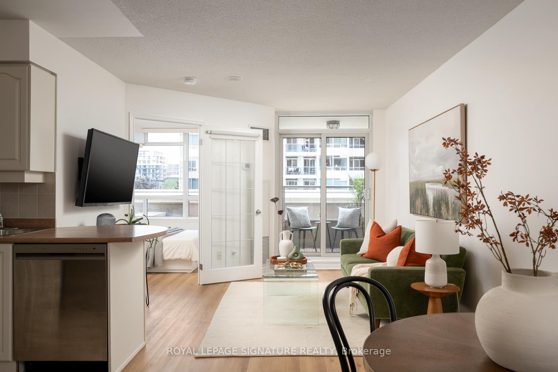 Photo 7 of Unit 306, 2 Rean Drive, North York, Bayview Village — HOMEH