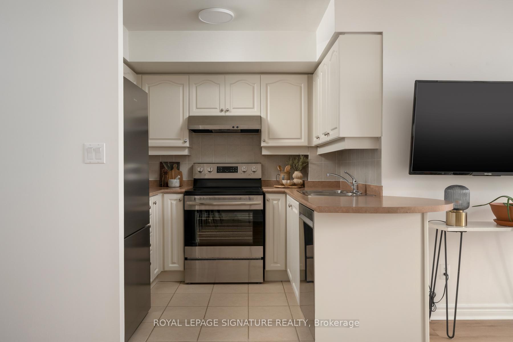 Photo 17 of Unit 306, 2 Rean Drive, North York, Bayview Village — HOMEH