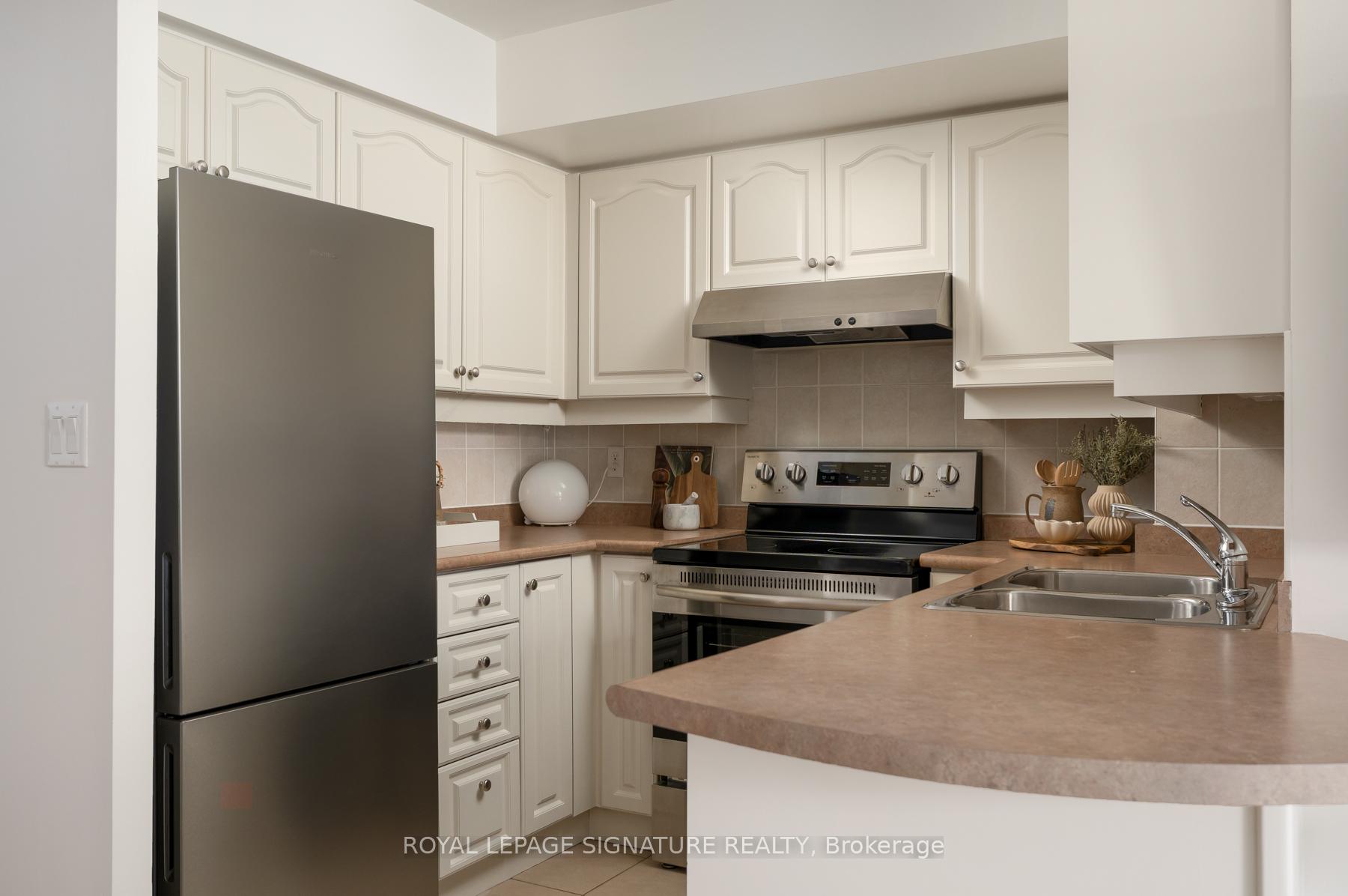 Photo 21 of Unit 306, 2 Rean Drive, North York, Bayview Village — HOMEH
