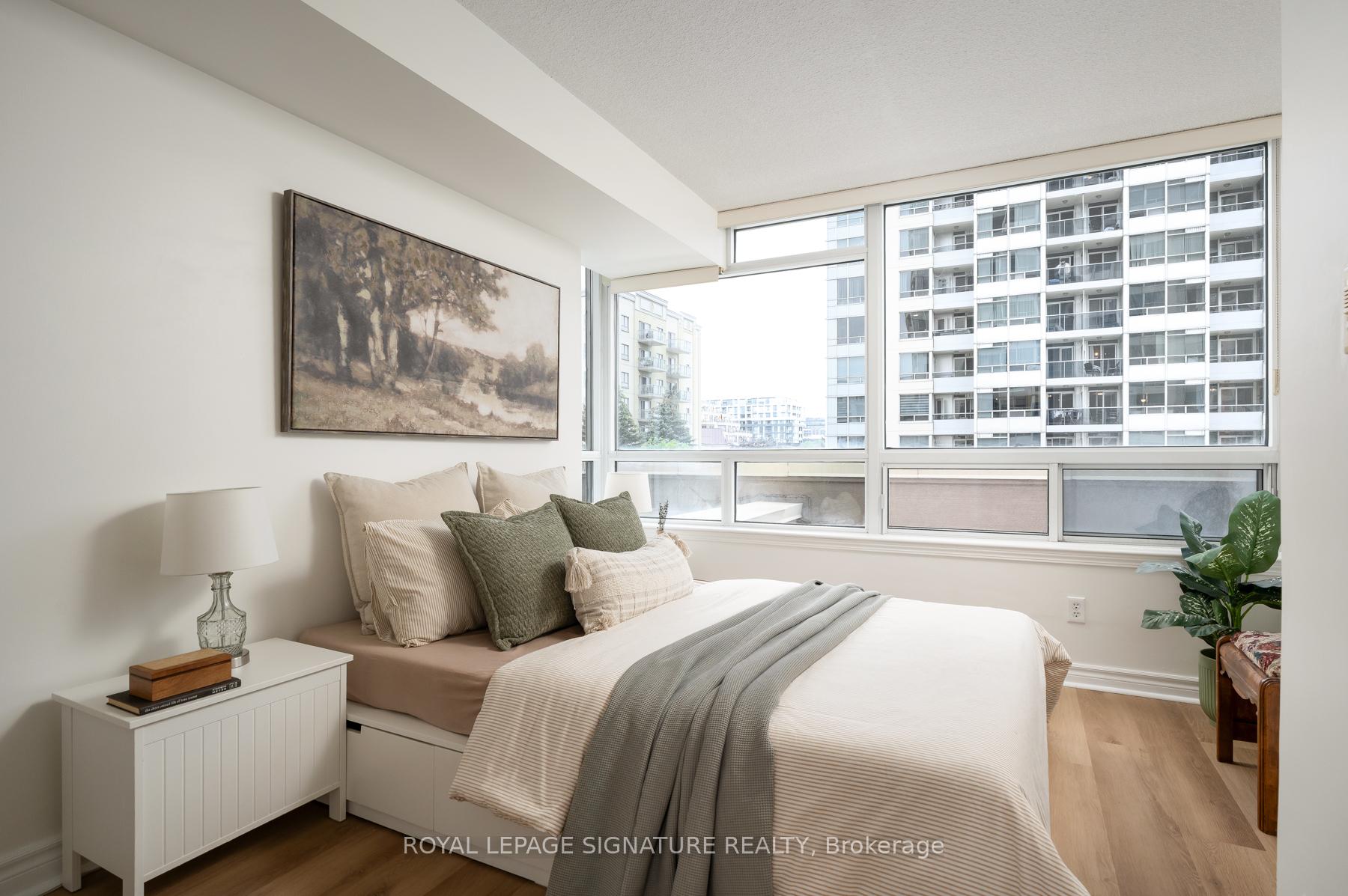 Photo 24 of Unit 306, 2 Rean Drive, North York, Bayview Village — HOMEH