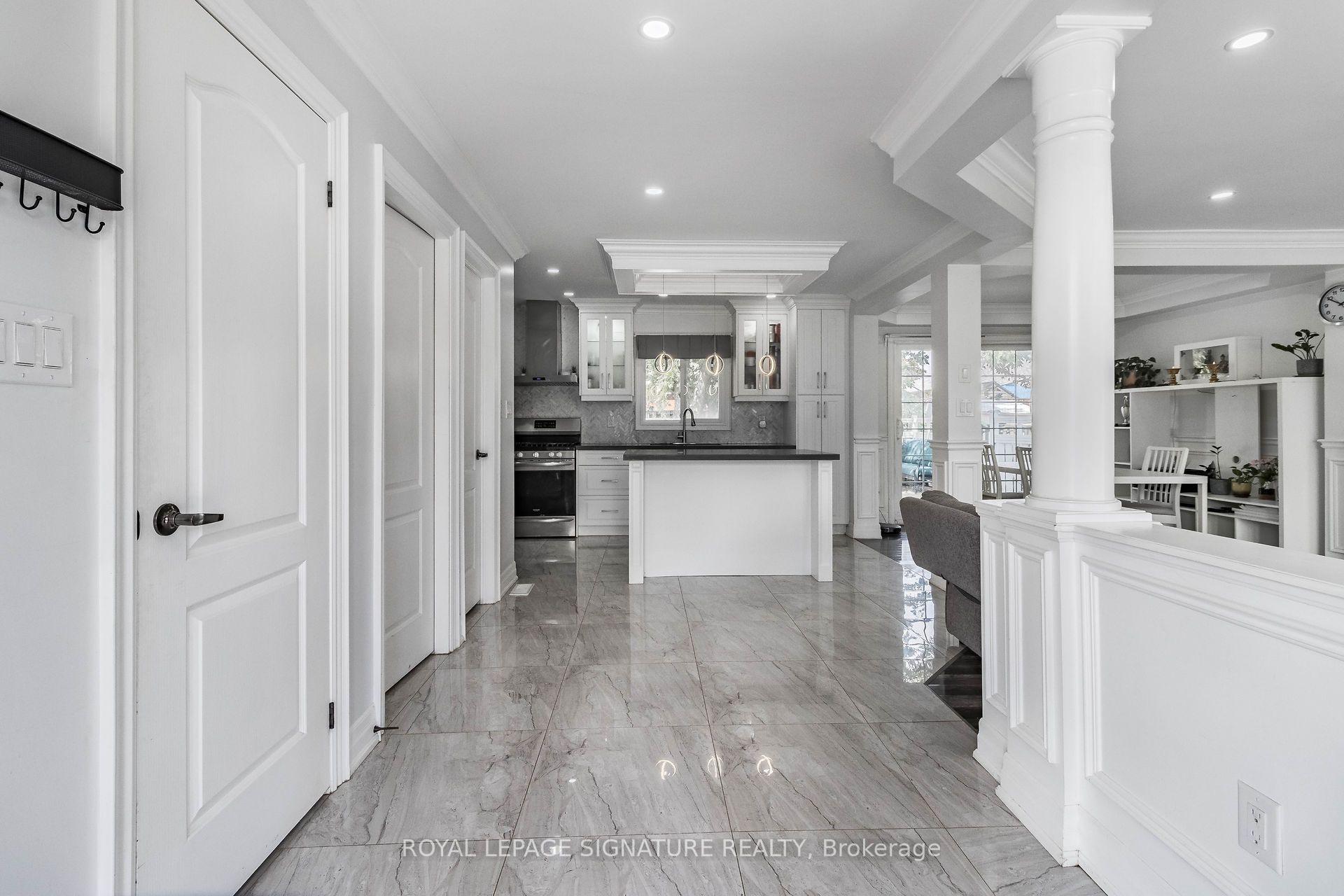 Photo 4 of 119 Madoc Drive, Brampton, Madoc — HOMEH