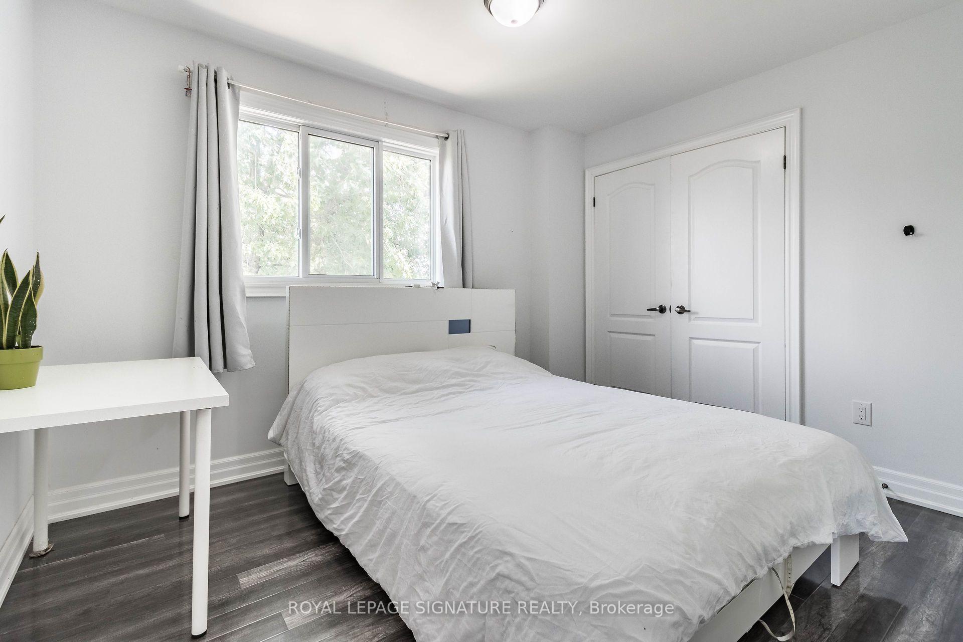 Photo 17 of 119 Madoc Drive, Brampton, Madoc — HOMEH