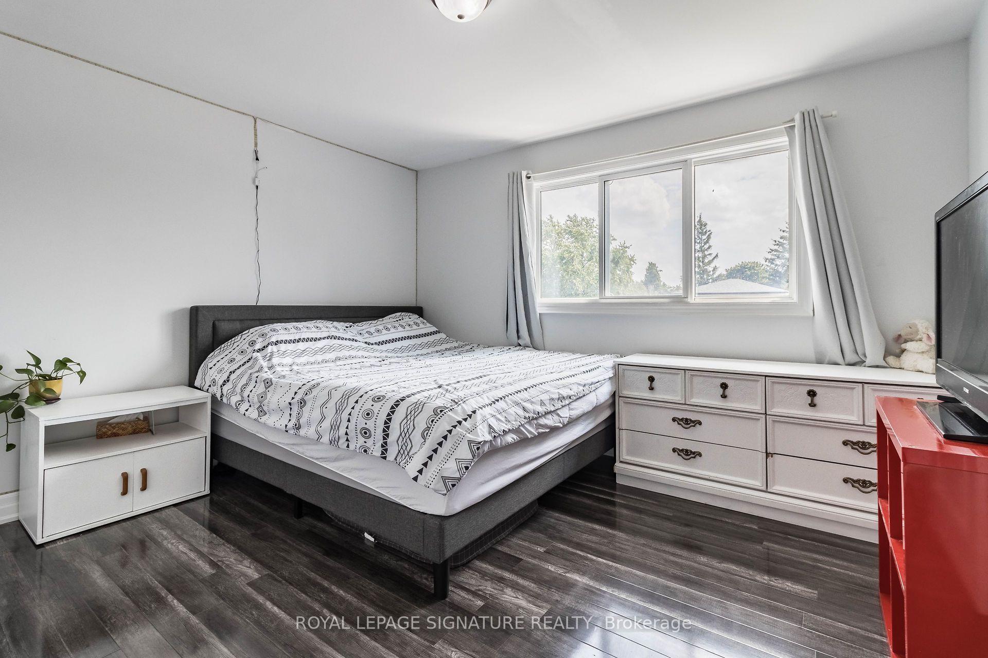 Photo 20 of 119 Madoc Drive, Brampton, Madoc — HOMEH