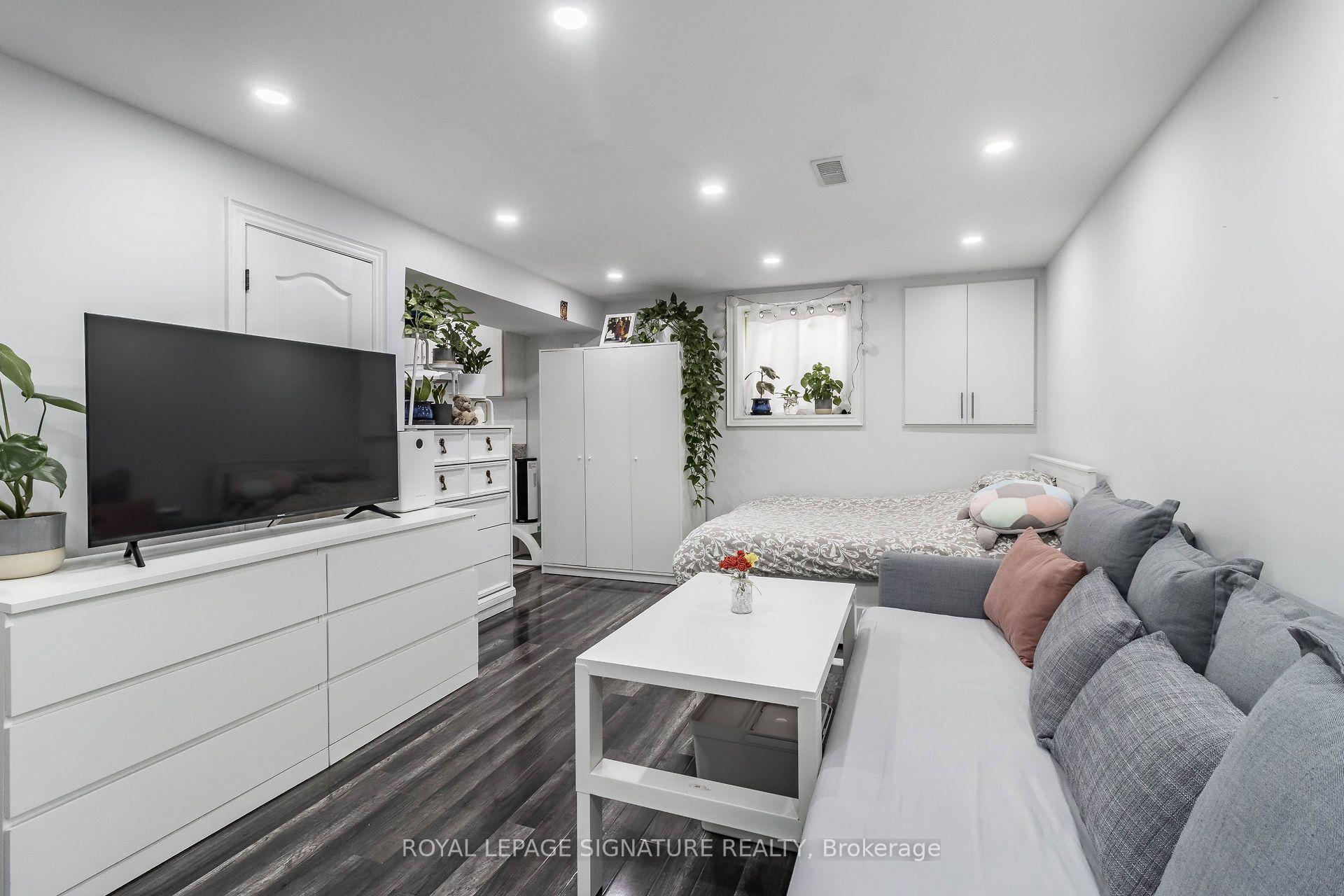 Photo 25 of 119 Madoc Drive, Brampton, Madoc — HOMEH