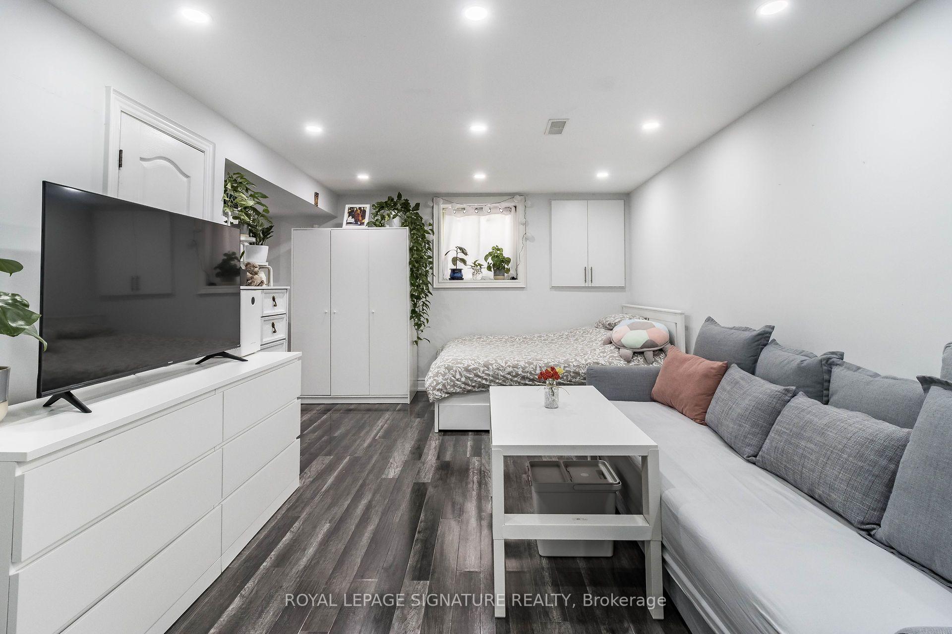Photo 26 of 119 Madoc Drive, Brampton, Madoc — HOMEH