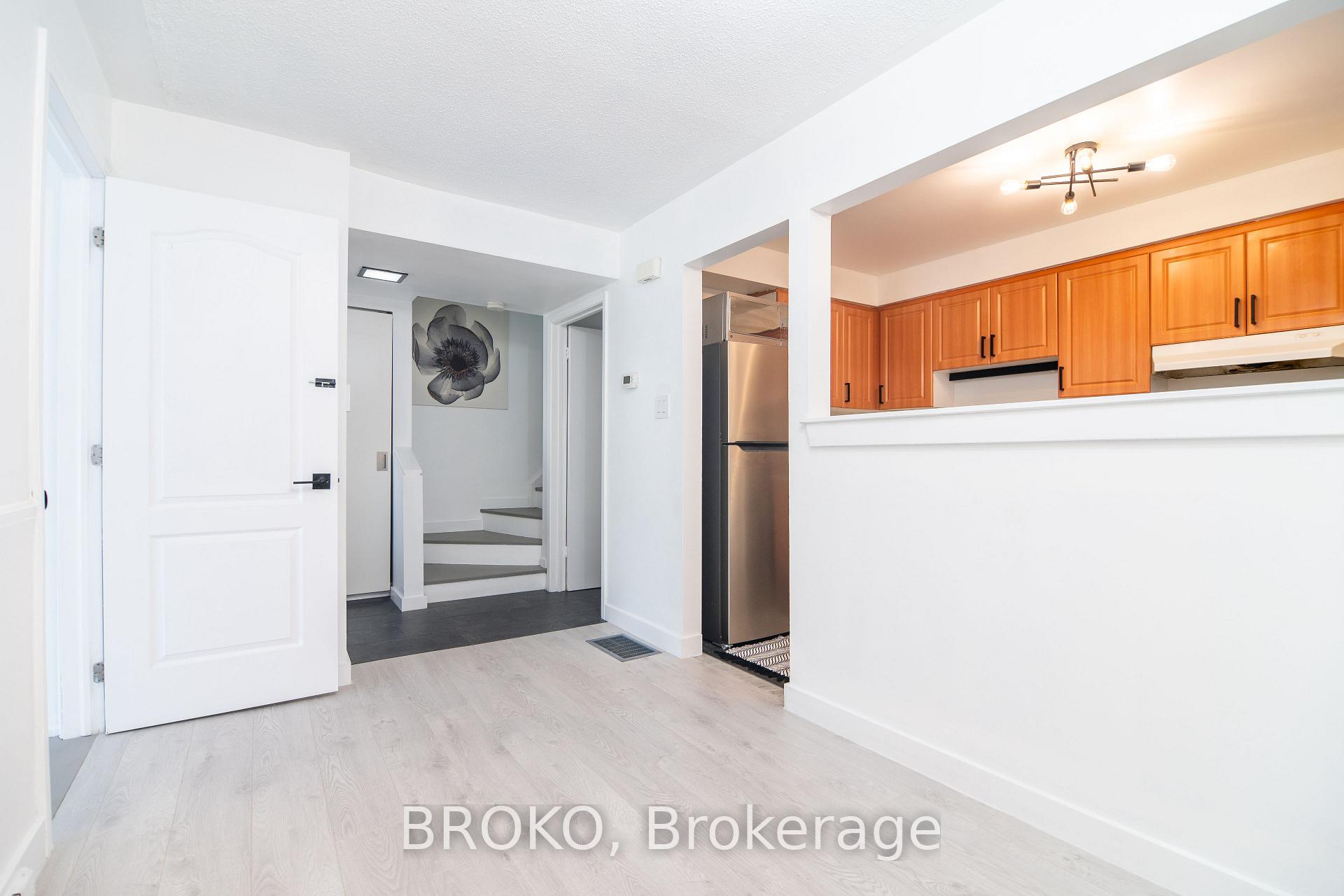 Photo 8 of Unit 188, 262 John Garland Boulevard, Etobicoke, West Humber-Clairville — HOMEH