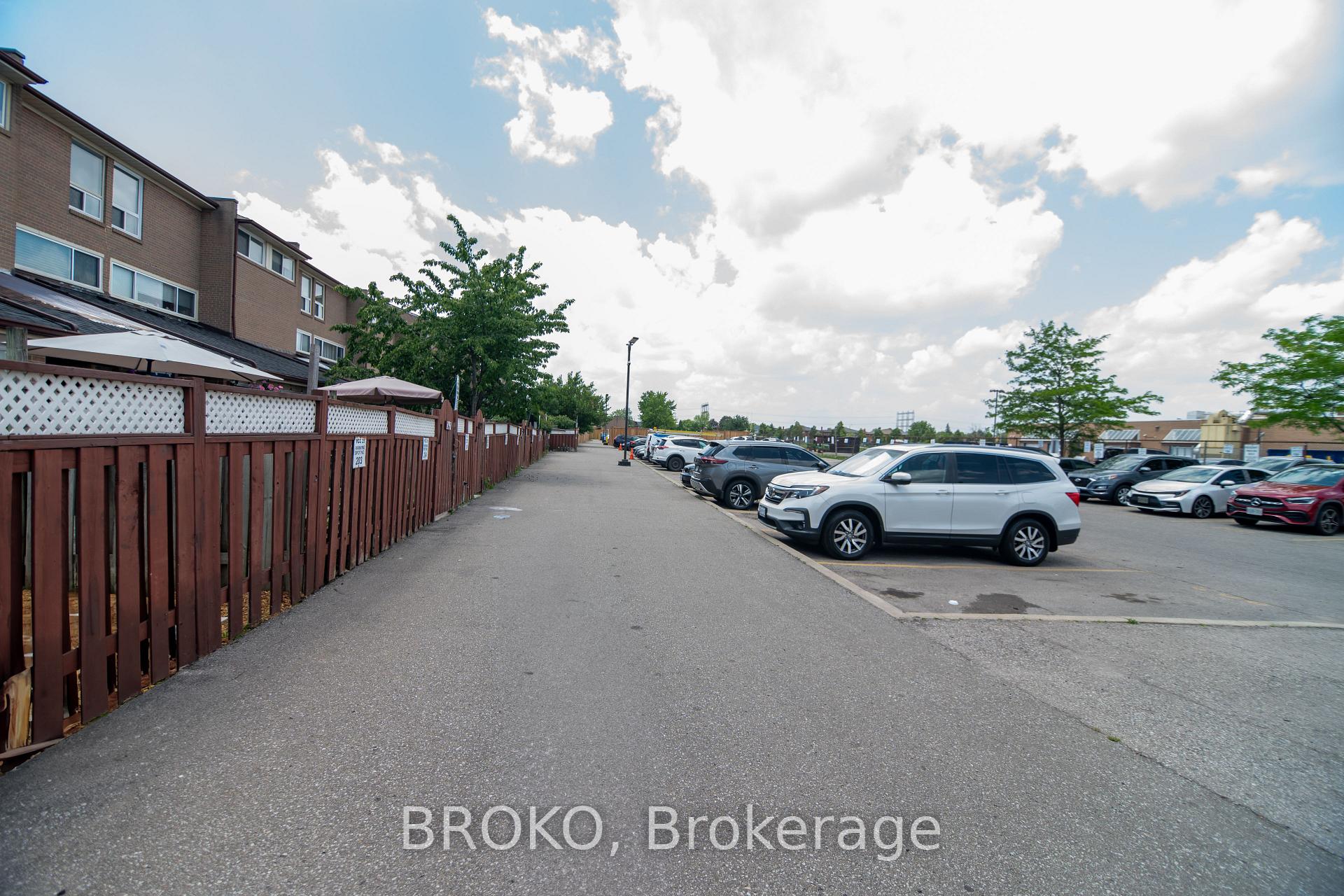 Photo 15 of Unit 188, 262 John Garland Boulevard, Etobicoke, West Humber-Clairville — HOMEH