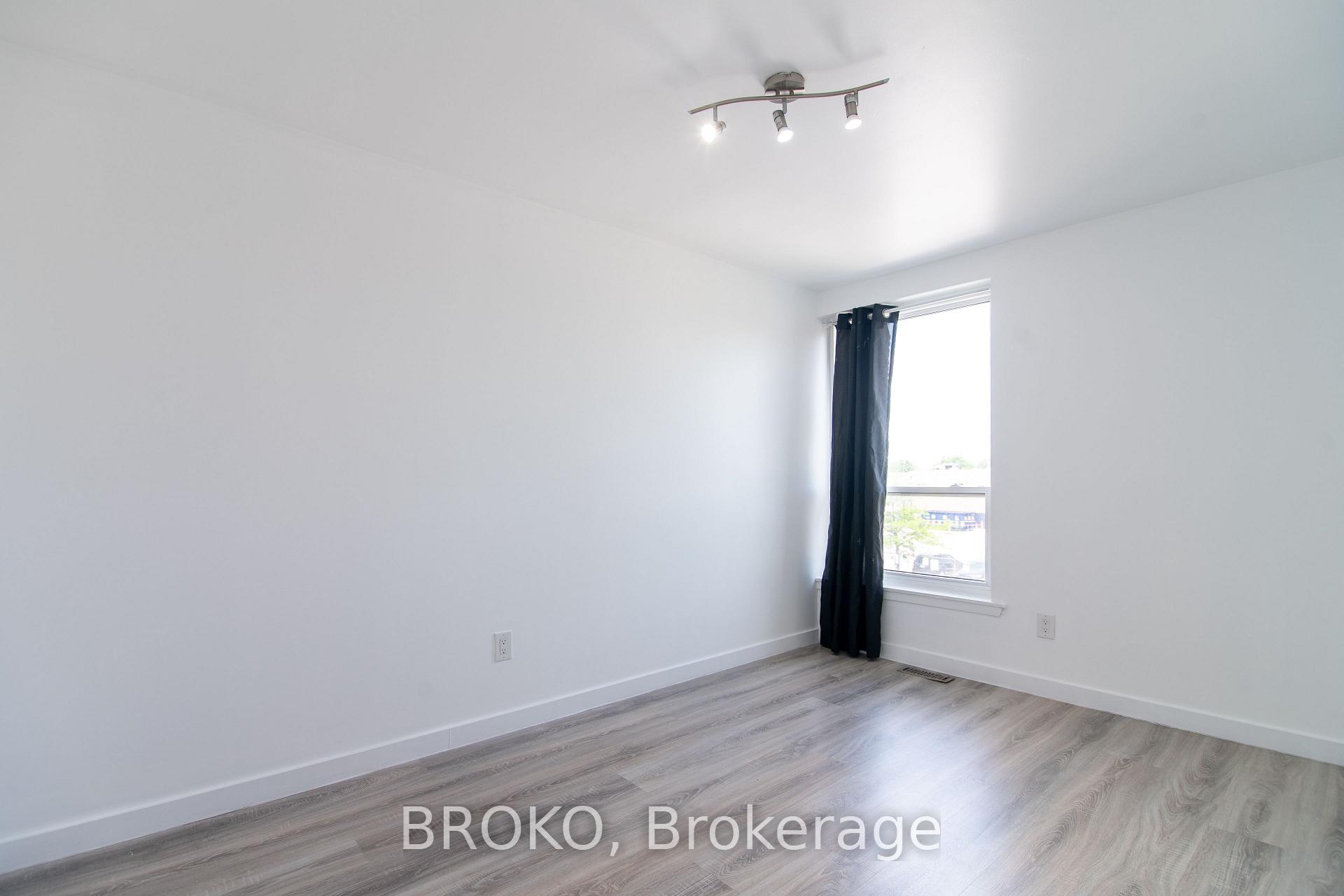Photo 18 of Unit 188, 262 John Garland Boulevard, Etobicoke, West Humber-Clairville — HOMEH