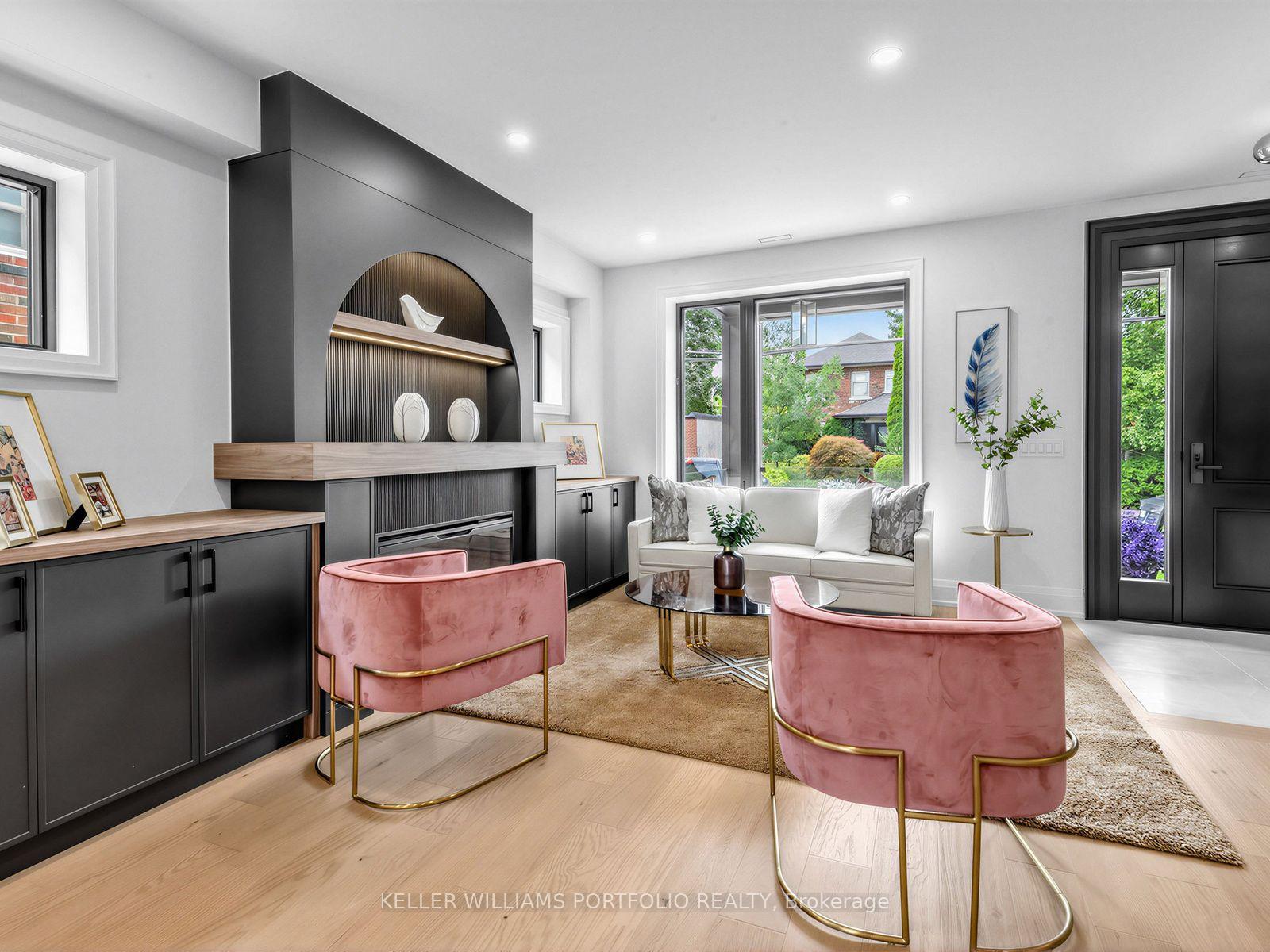 Photo 5 of 561 Durie Street, Toronto, Runnymede-Bloor West Village — HOMEH