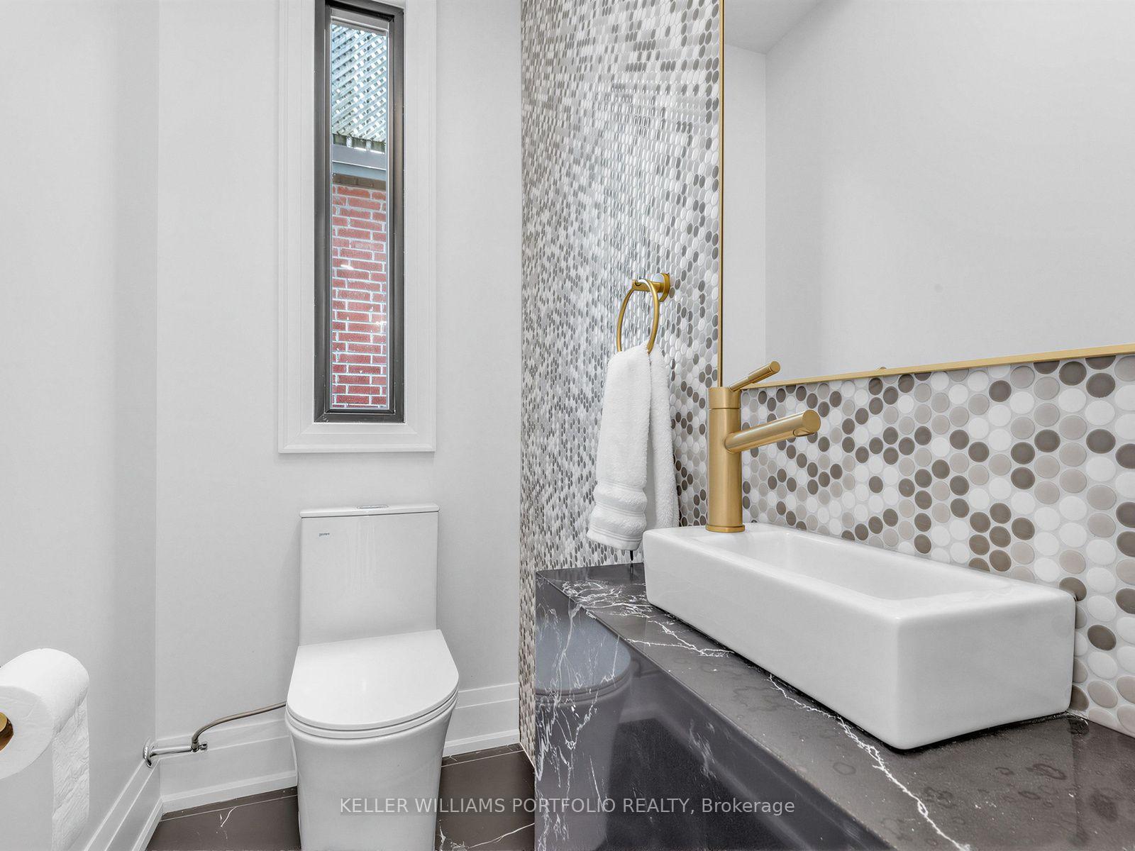 Photo 15 of 561 Durie Street, Toronto, Runnymede-Bloor West Village — HOMEH