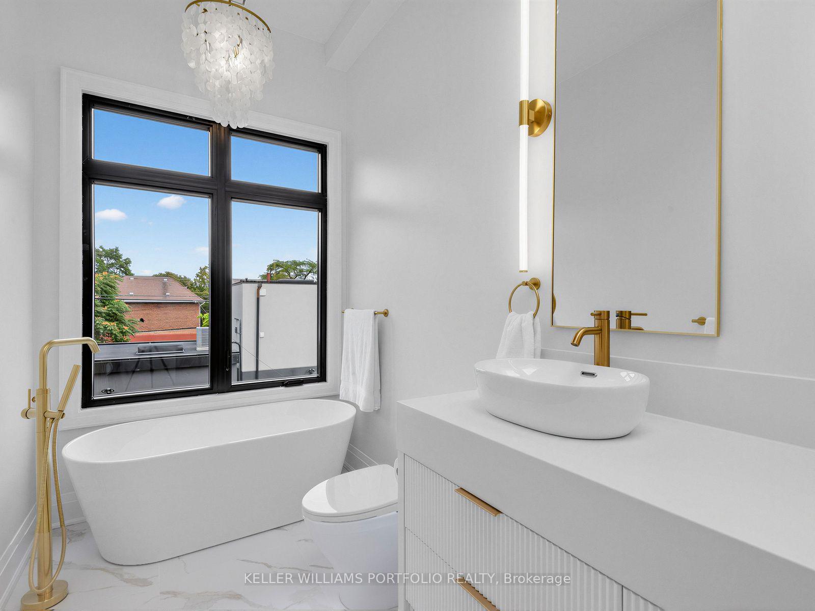 Photo 19 of 561 Durie Street, Toronto, Runnymede-Bloor West Village — HOMEH