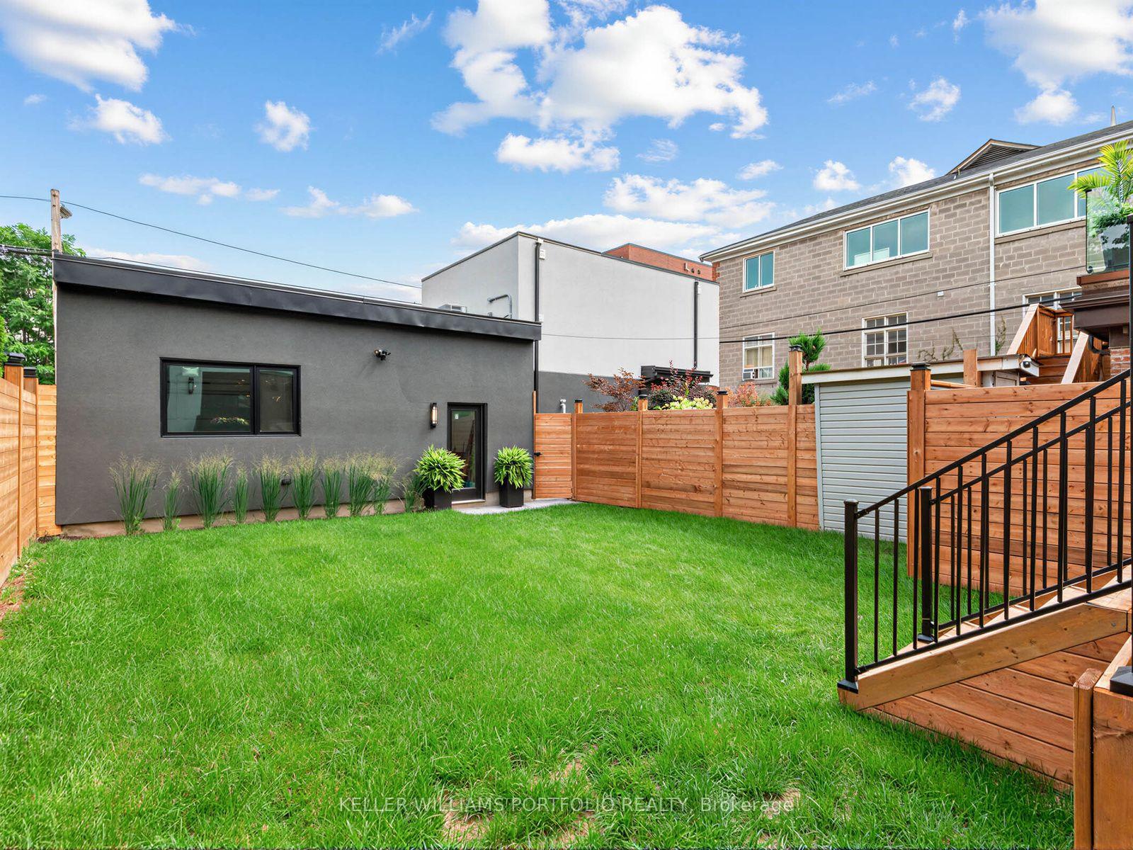 Photo 44 of 561 Durie Street, Toronto, Runnymede-Bloor West Village — HOMEH
