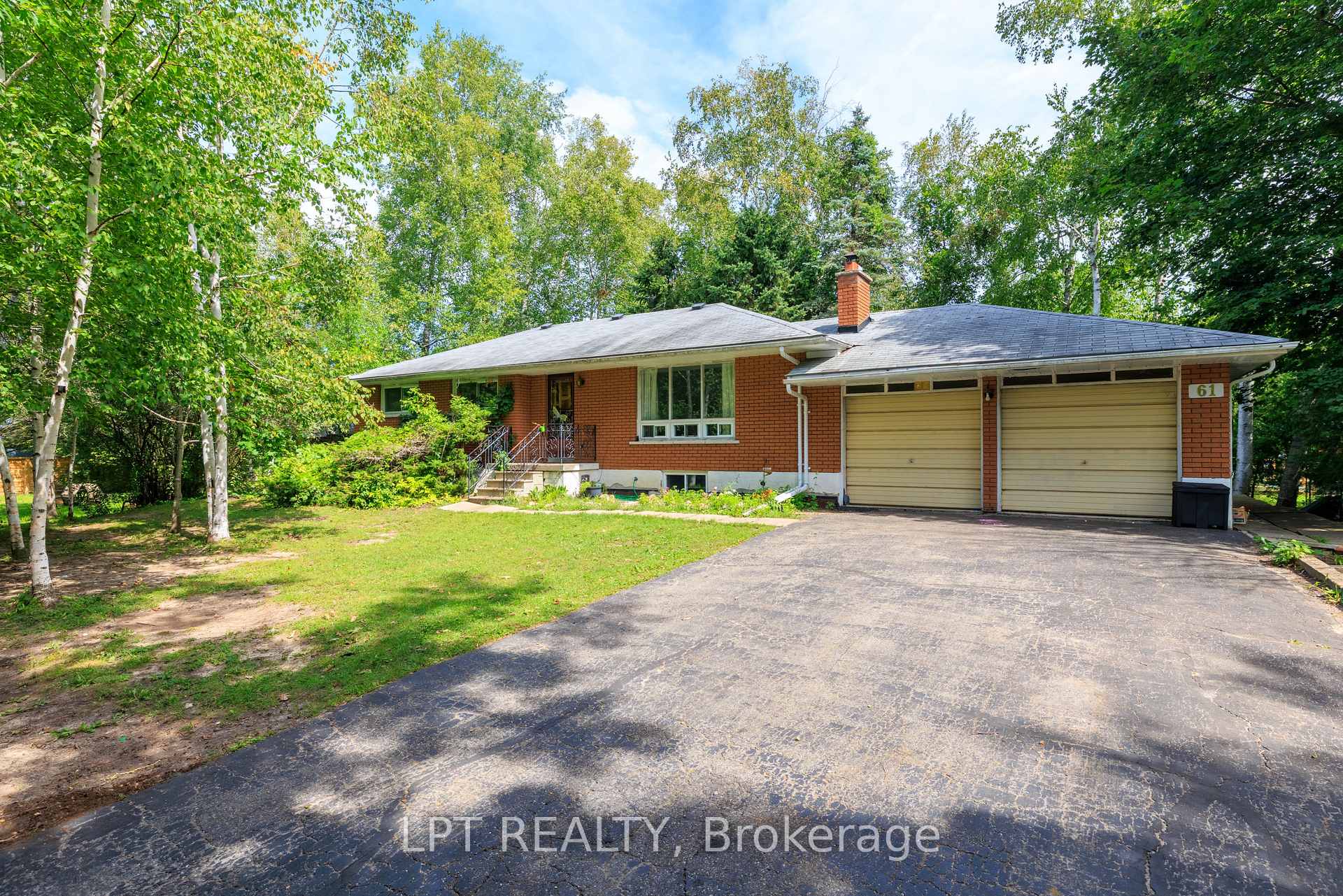Photo 1 of 61 Edith Avenue, Georgina, Sutton & Jackson's Point — HOMEH