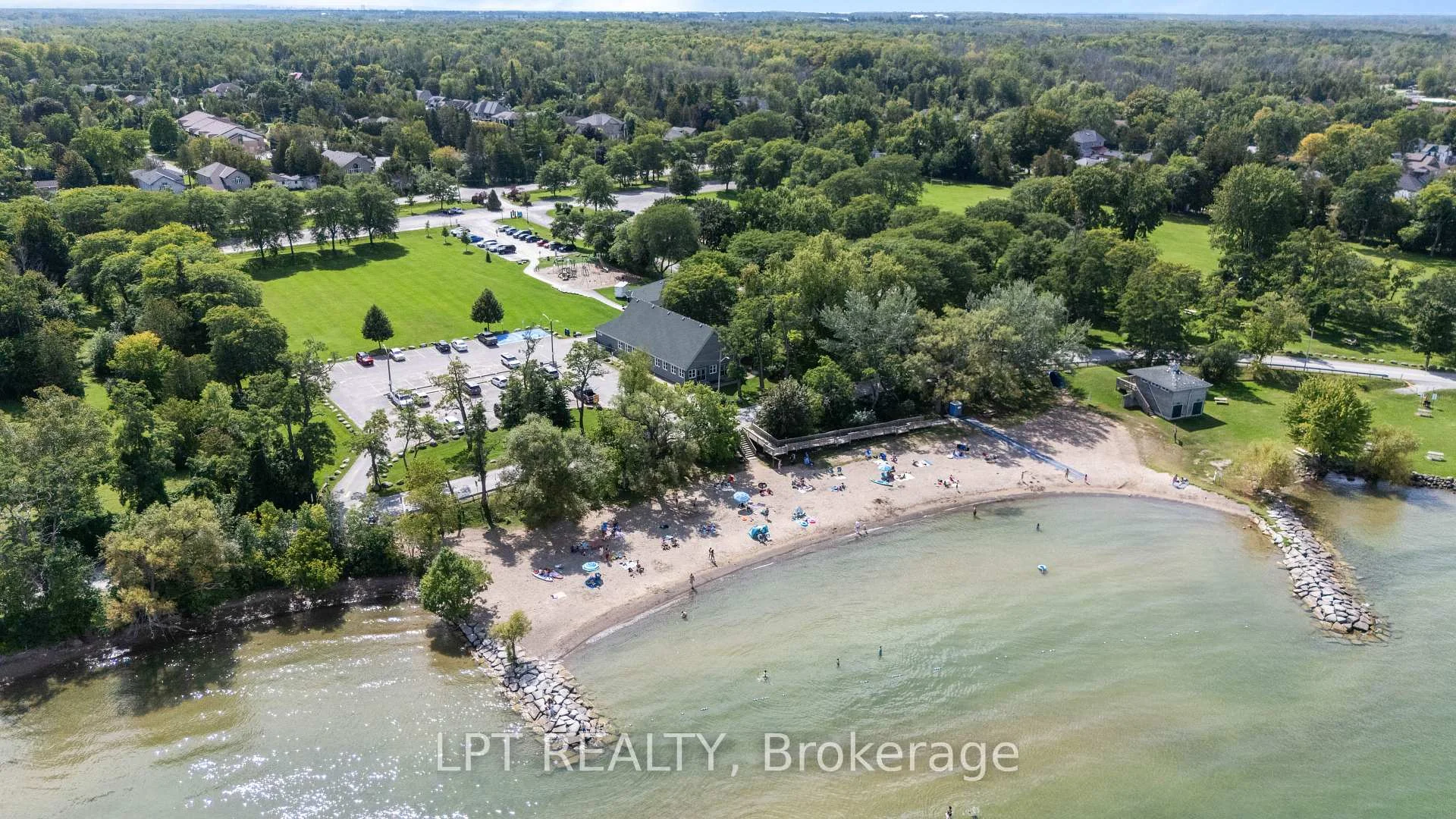 Photo 3 of 61 Edith Avenue, Georgina, Sutton & Jackson's Point — HOMEH